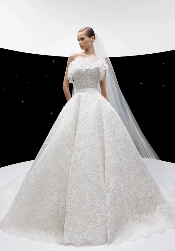 Look 3 sold by Elie Saab