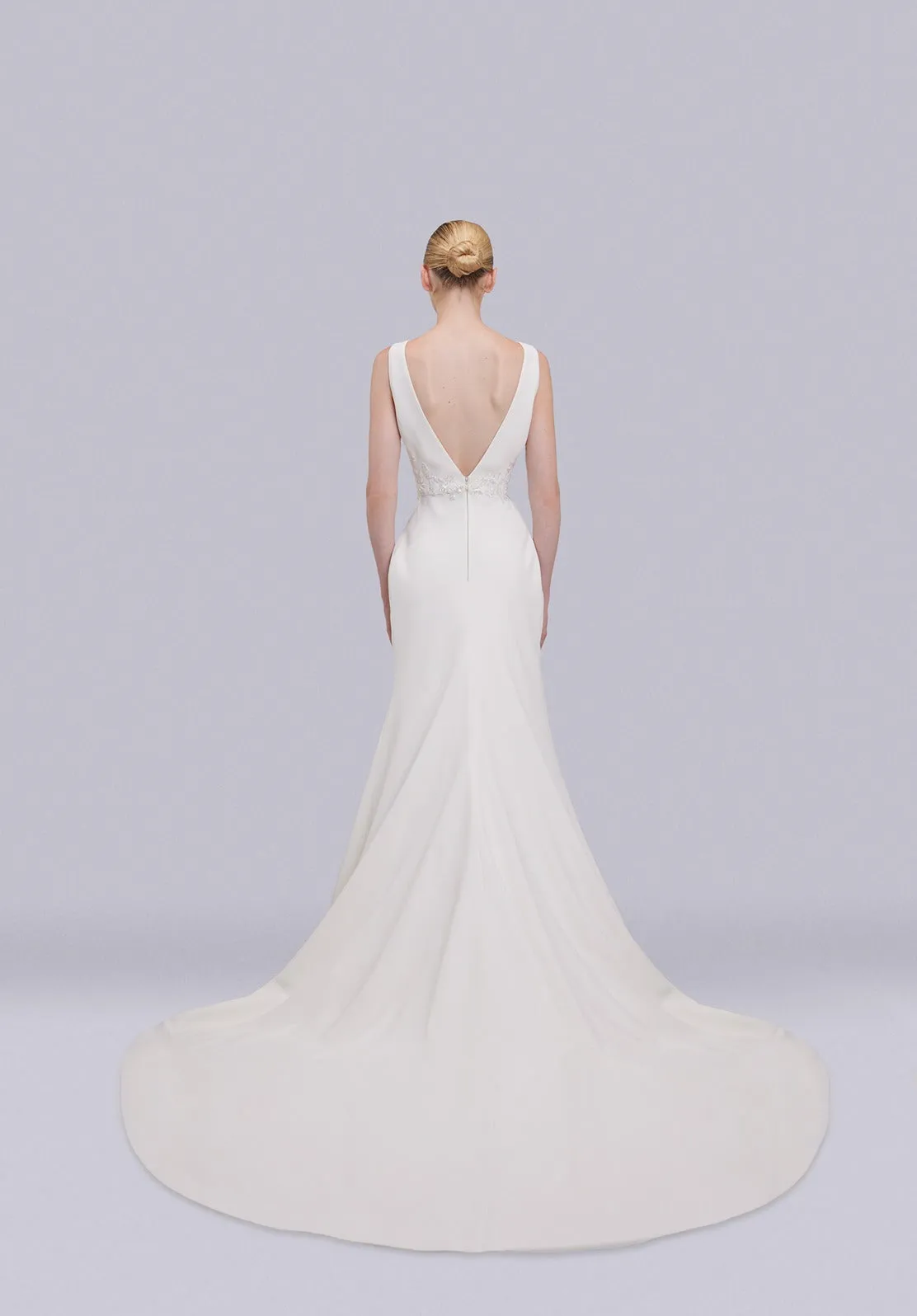 Look 4 sold by Elie Saab product image thumbnail 4