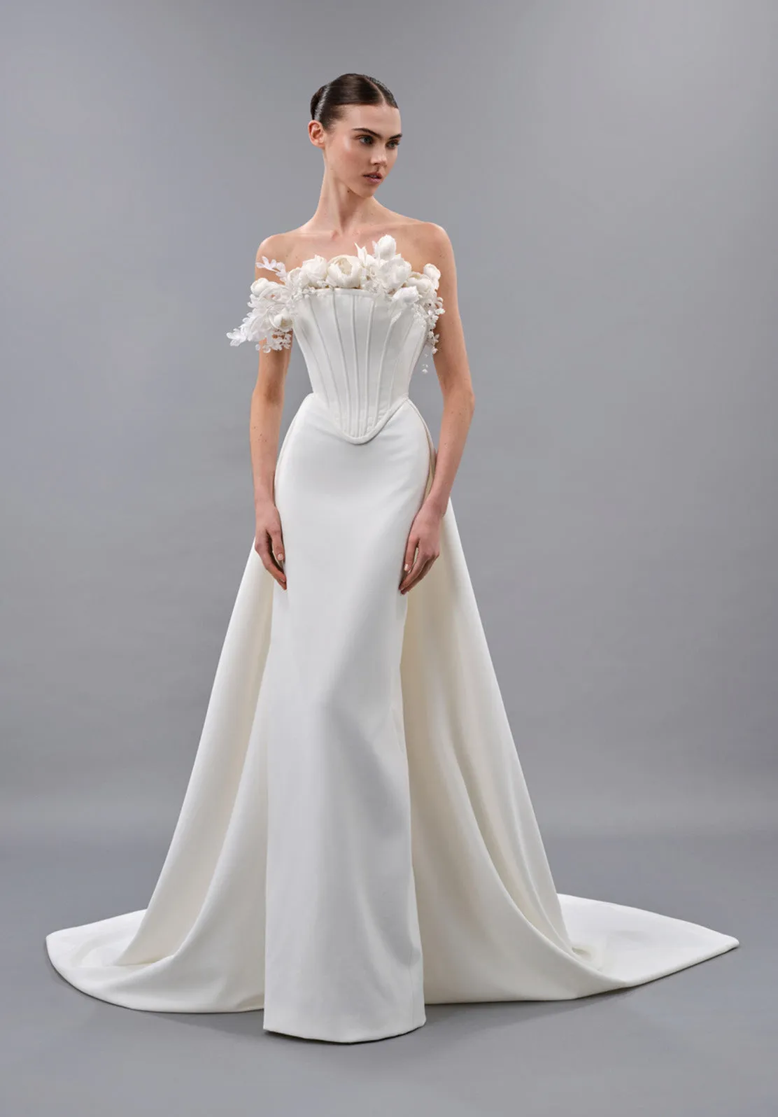 LOOK 18 sold by Elie Saab product image thumbnail 5