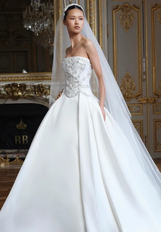 LOOK 11 made by Elie Saab