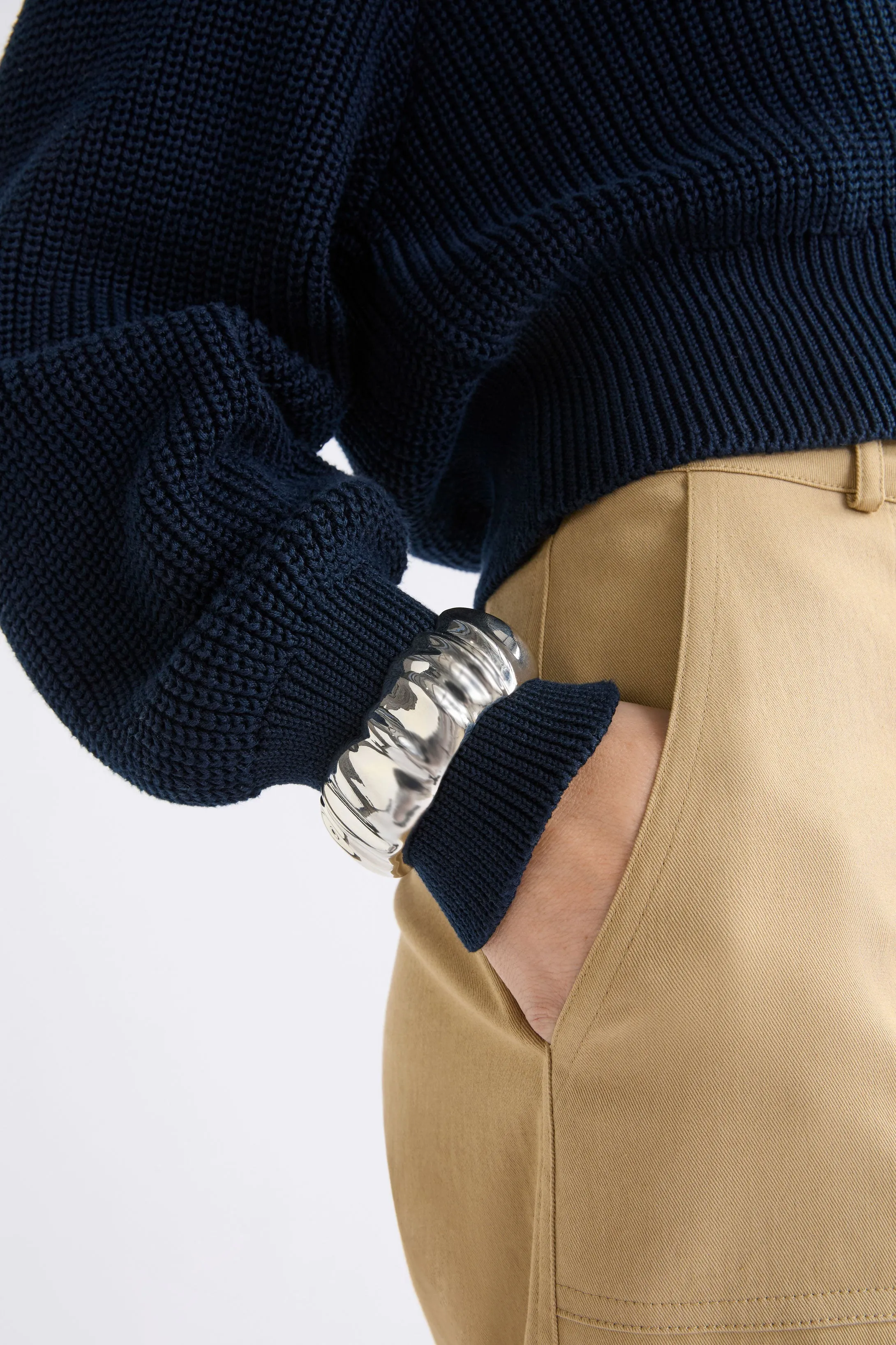Dalen Bangle sold by Elk product image thumbnail 5