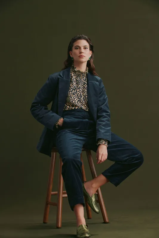 Altes Pant sold by Elk