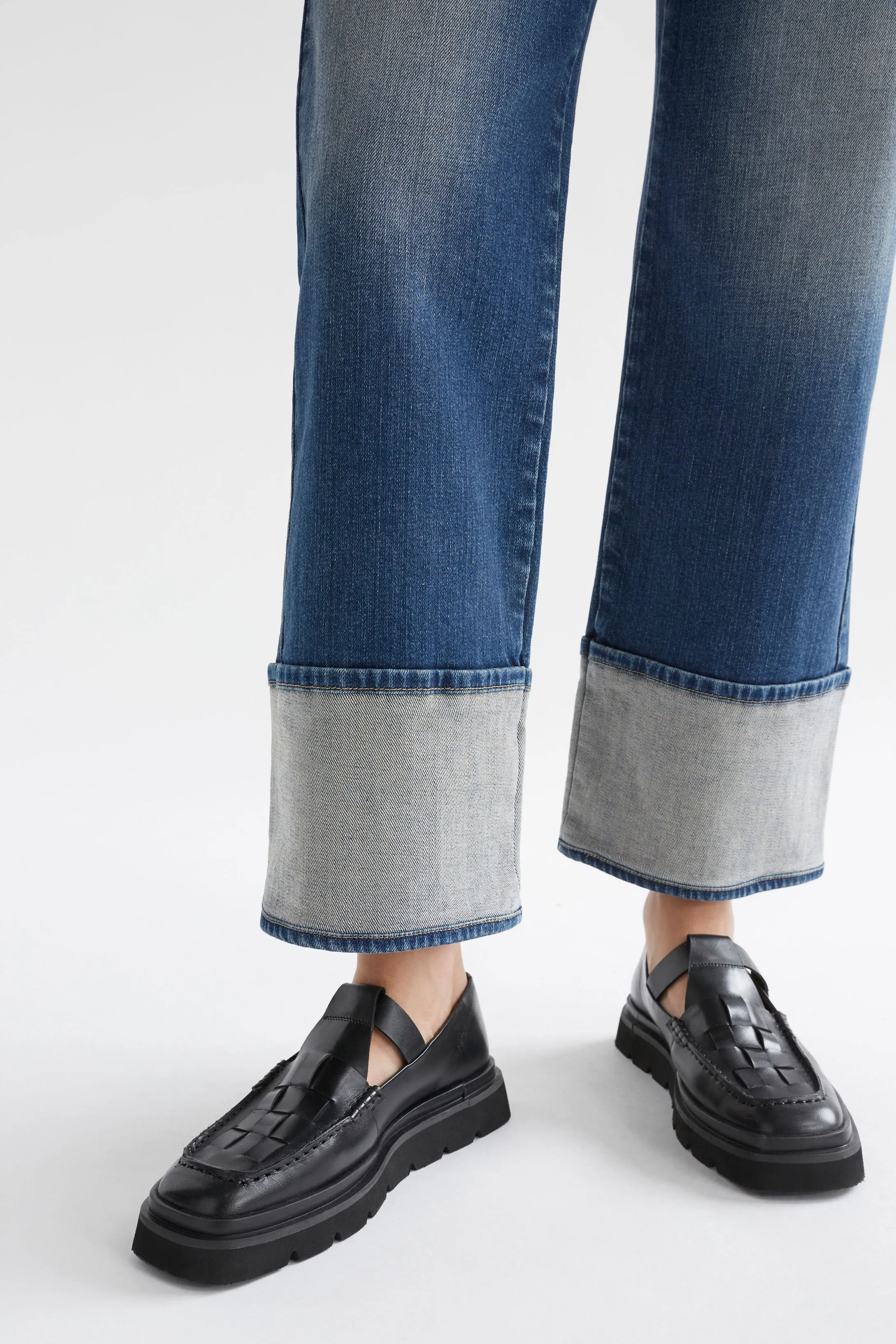 Modell Jean sold by Elk product image thumbnail 3