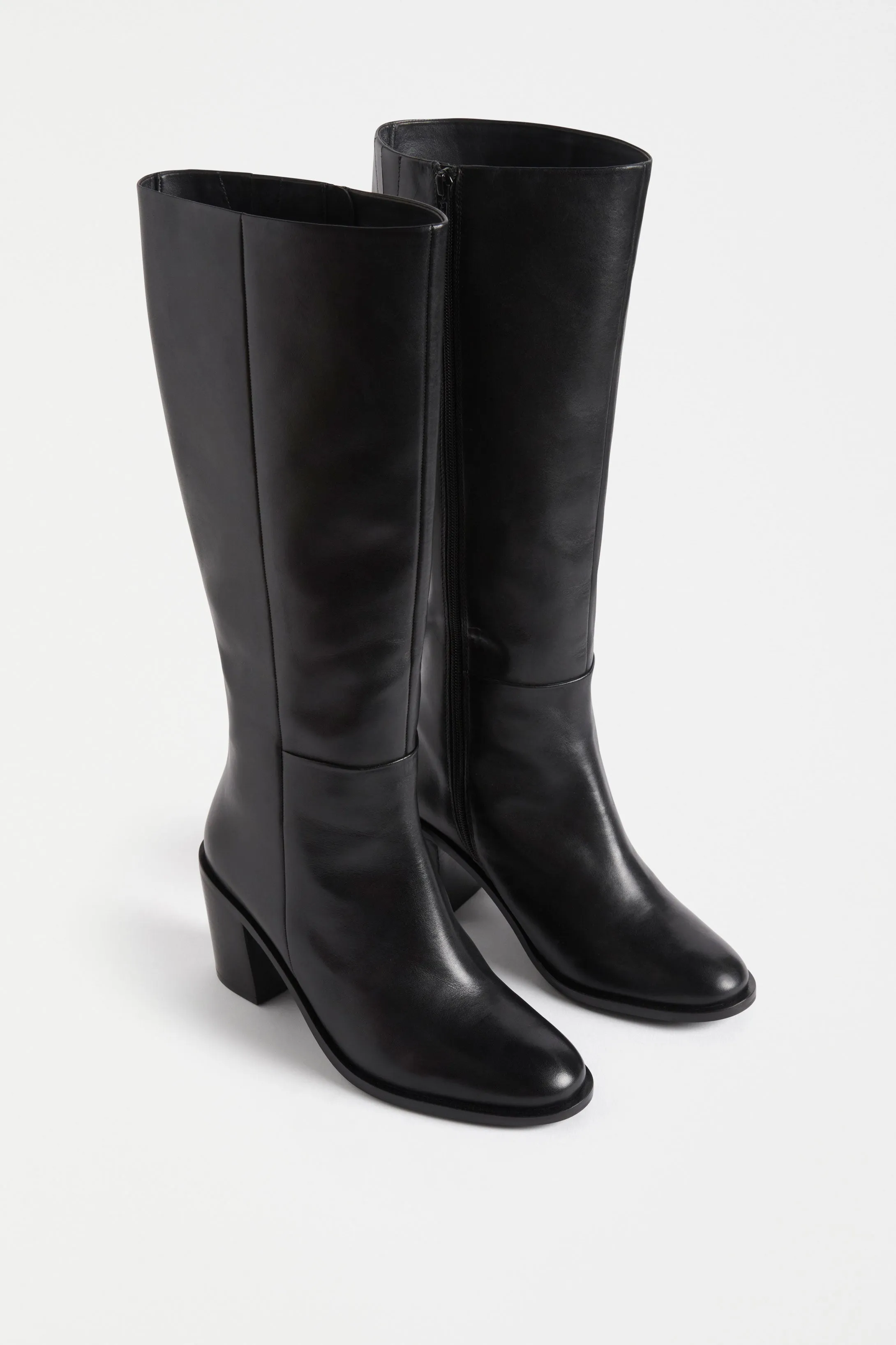 Jur Boot sold by Elk