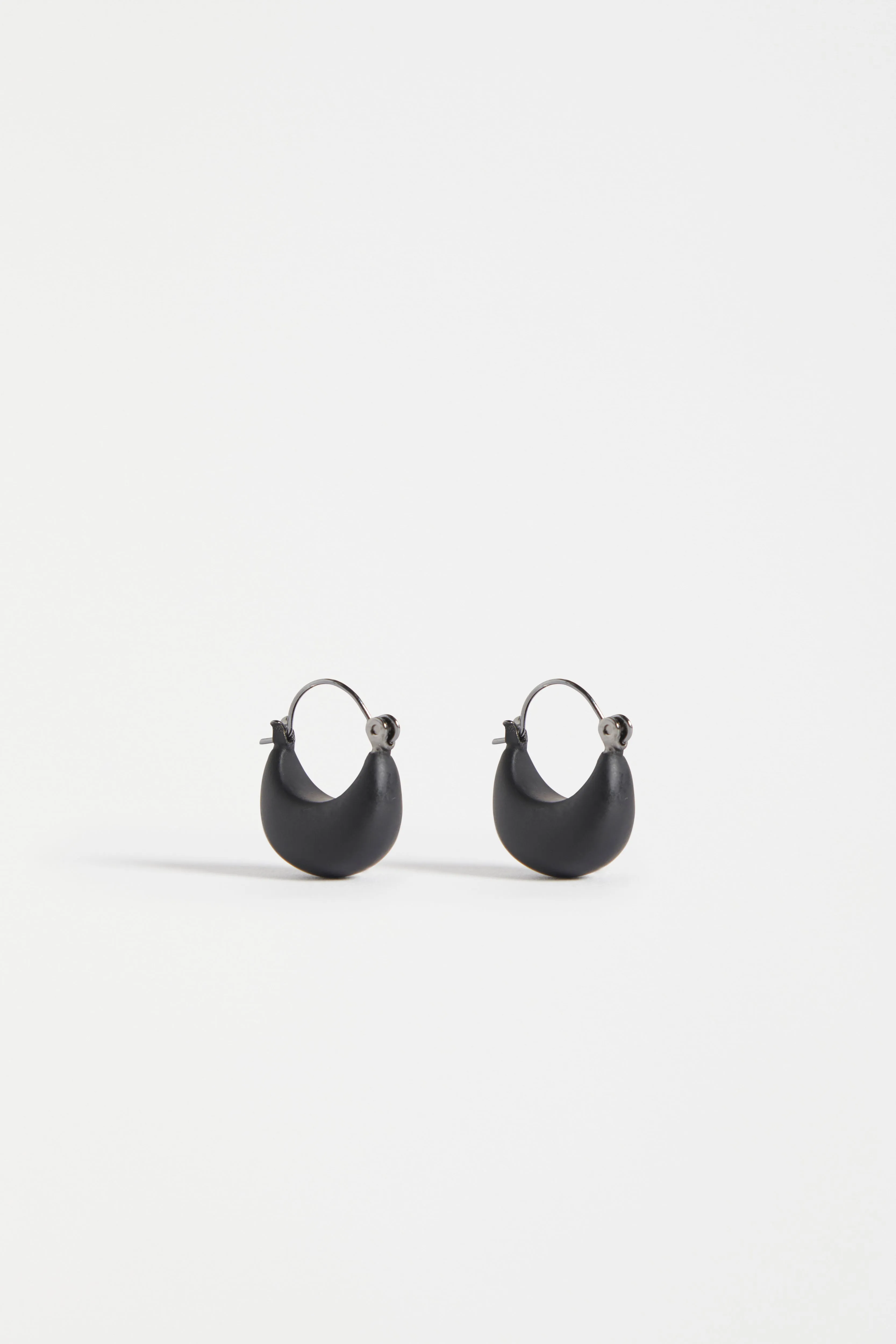 Ellik Short Hoop Earring sold by Elk product image thumbnail 4