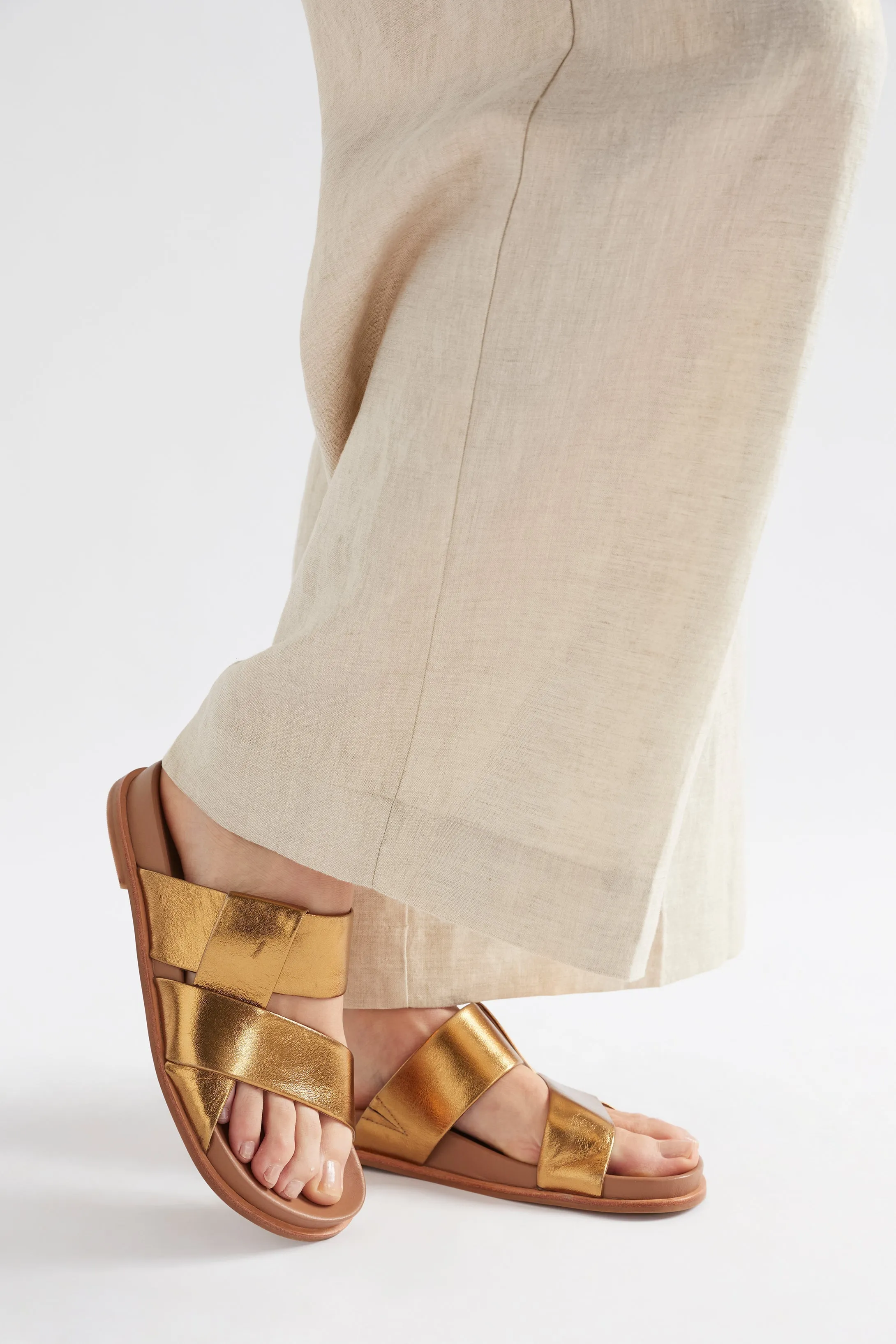 Uma Slide sold by Elk product image thumbnail 3