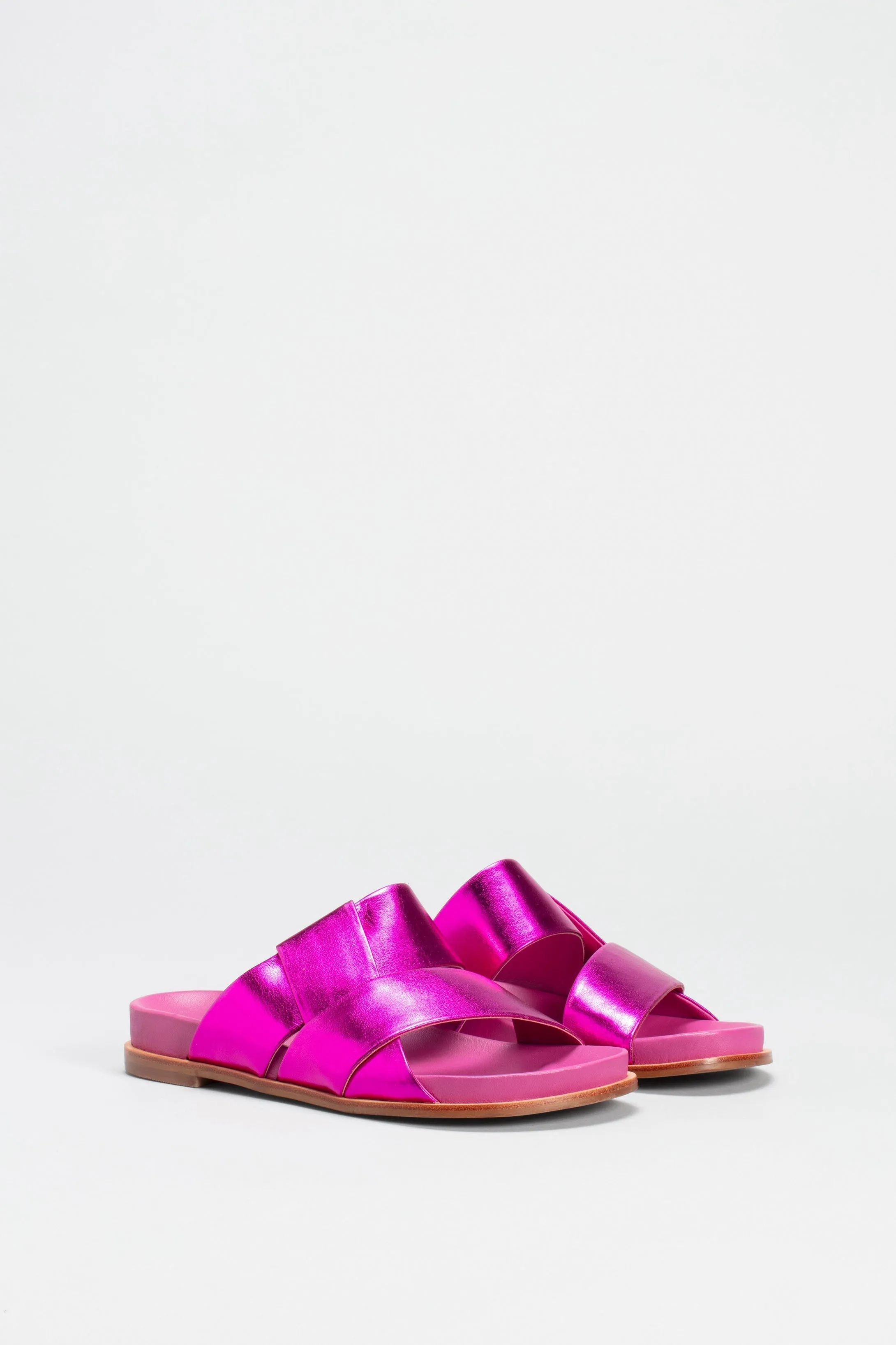 Uma Slide sold by Elk product image thumbnail 4