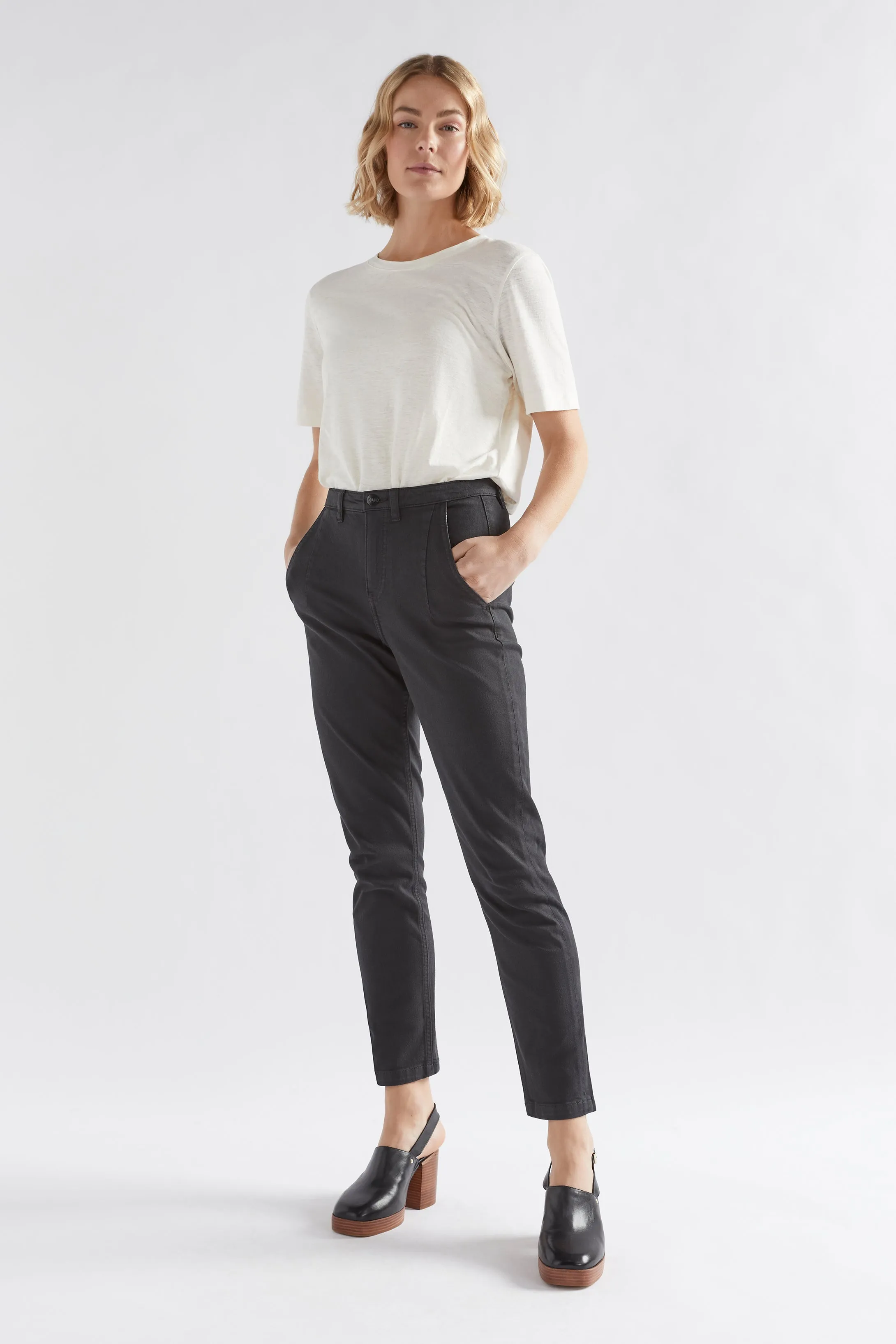 Mysa Jean sold by Elk