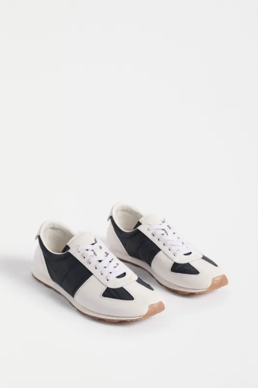 Olbben Trainer made by Elk