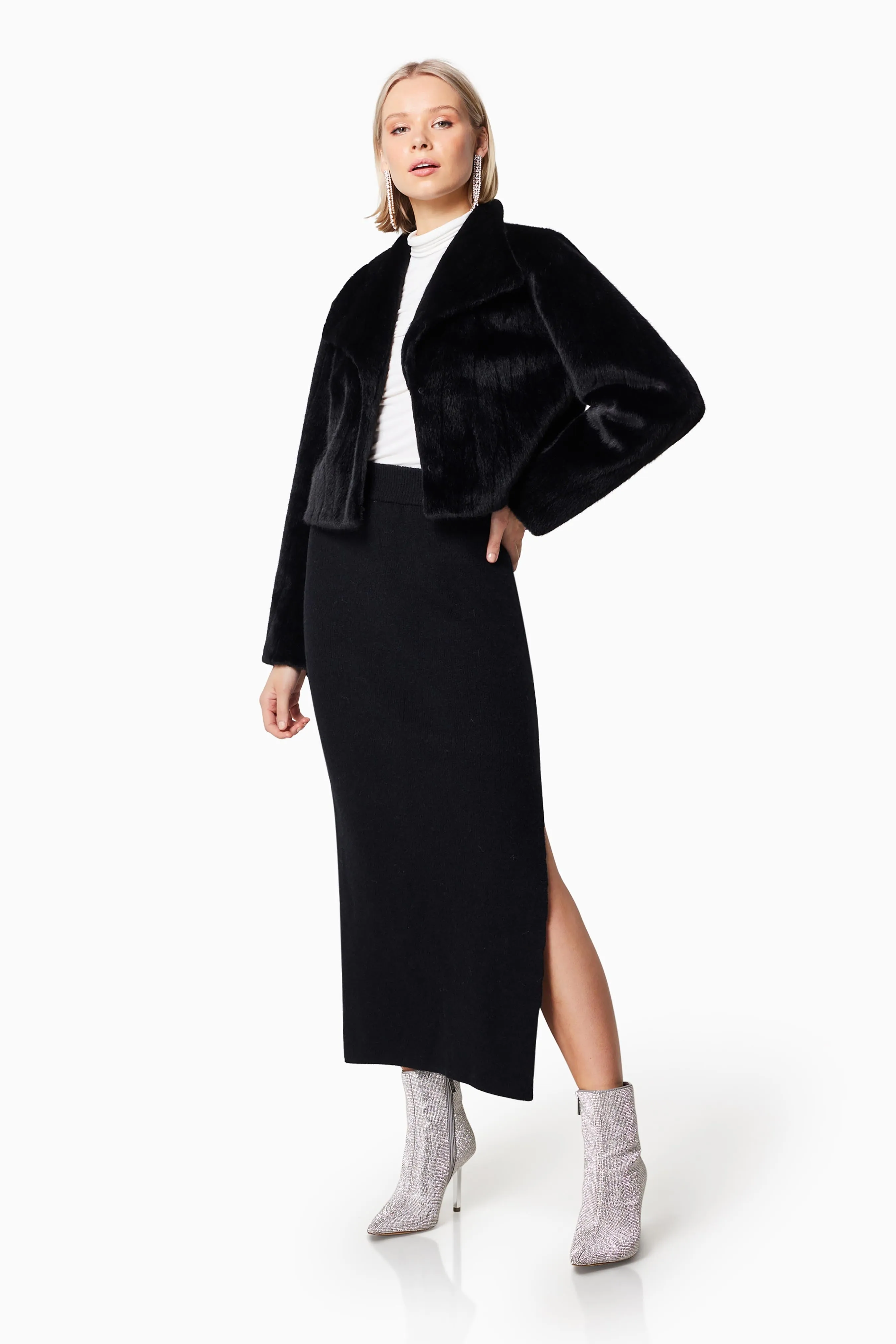 FERNIE JACKET IN BLACK sold by Elliatt product image thumbnail 4