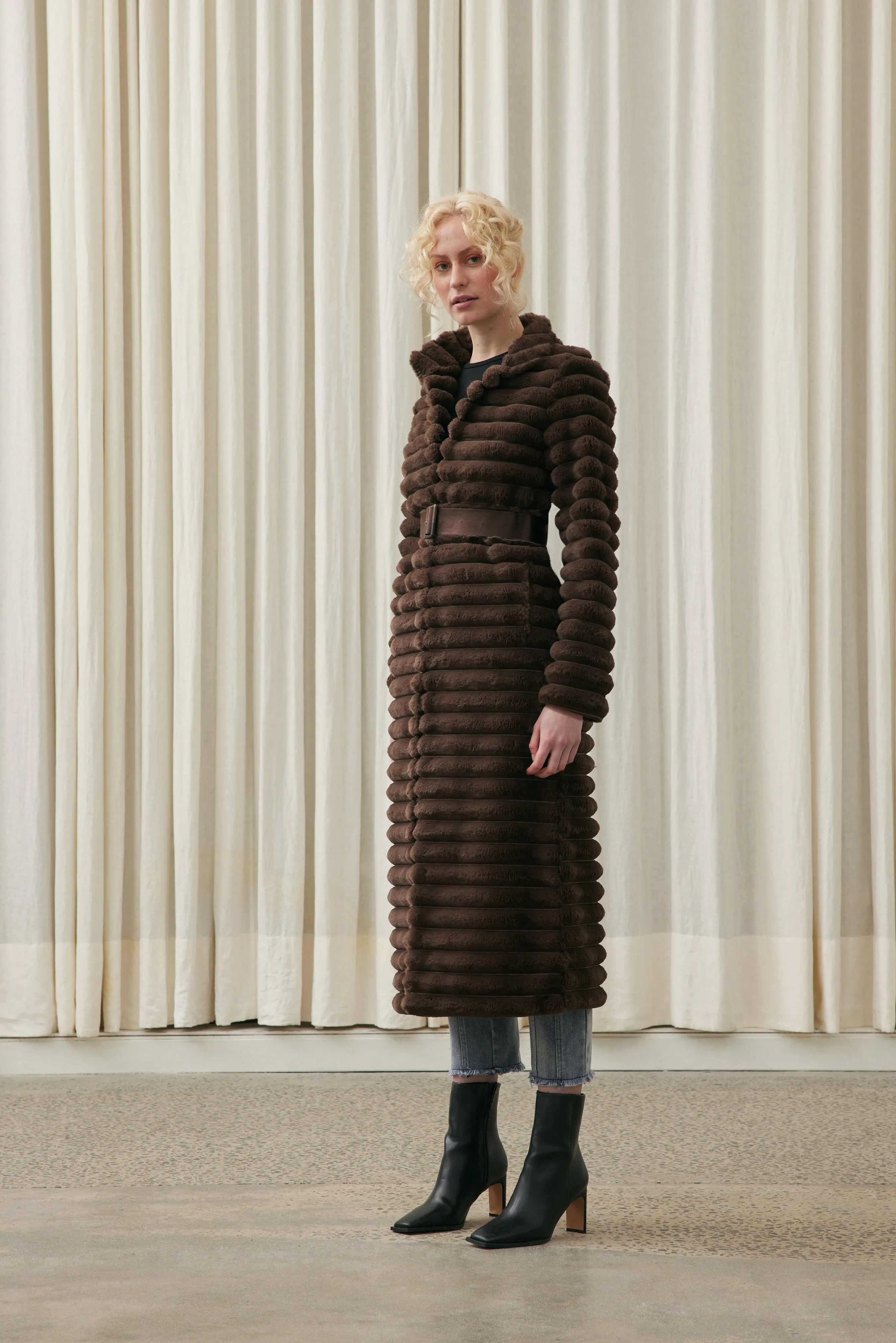 Lexie Coat sold by Elliatt product image thumbnail 2