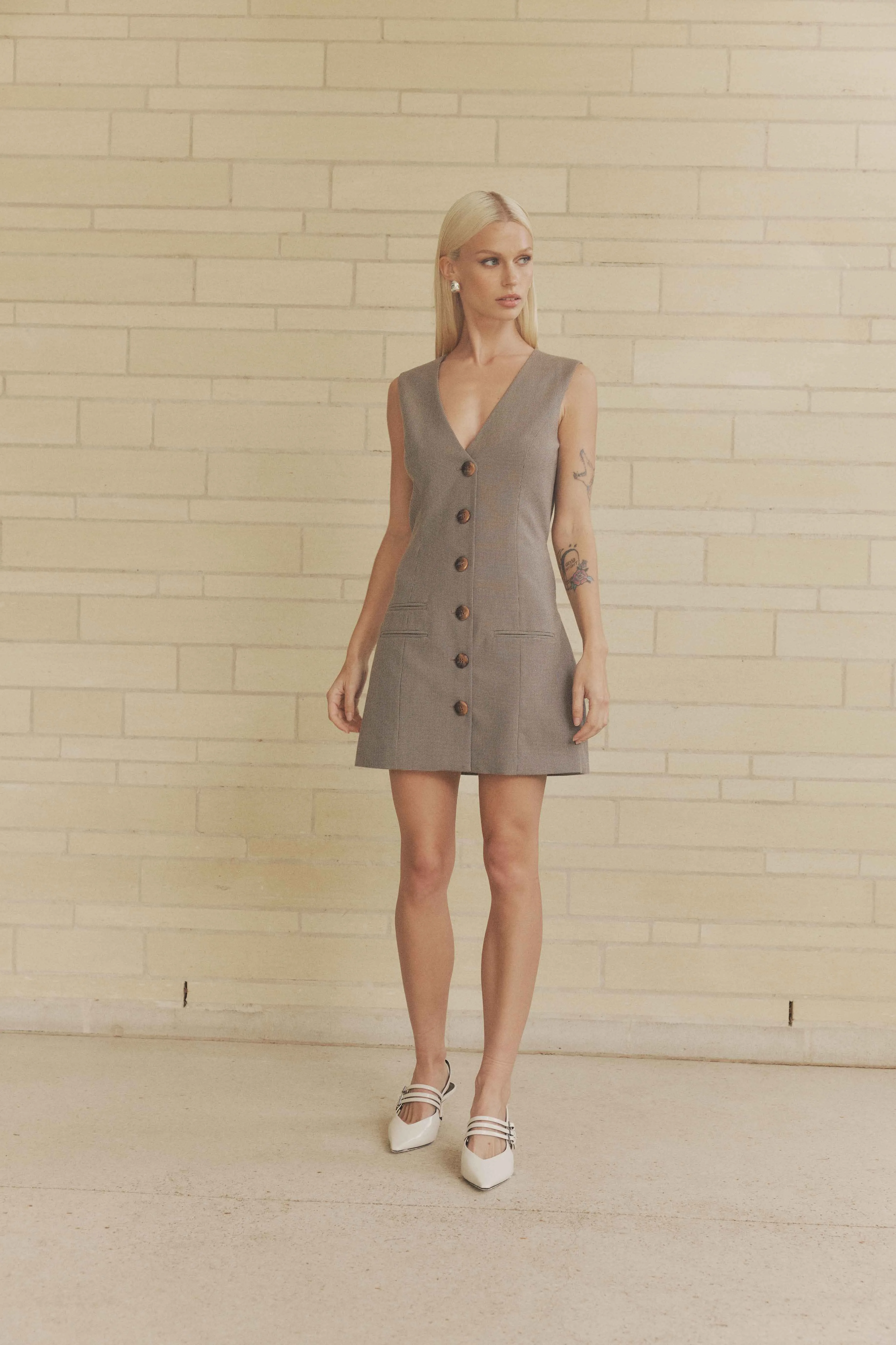CURAAE Siena V Neck Mini Dress In Brown sold by Elliatt product image thumbnail 4