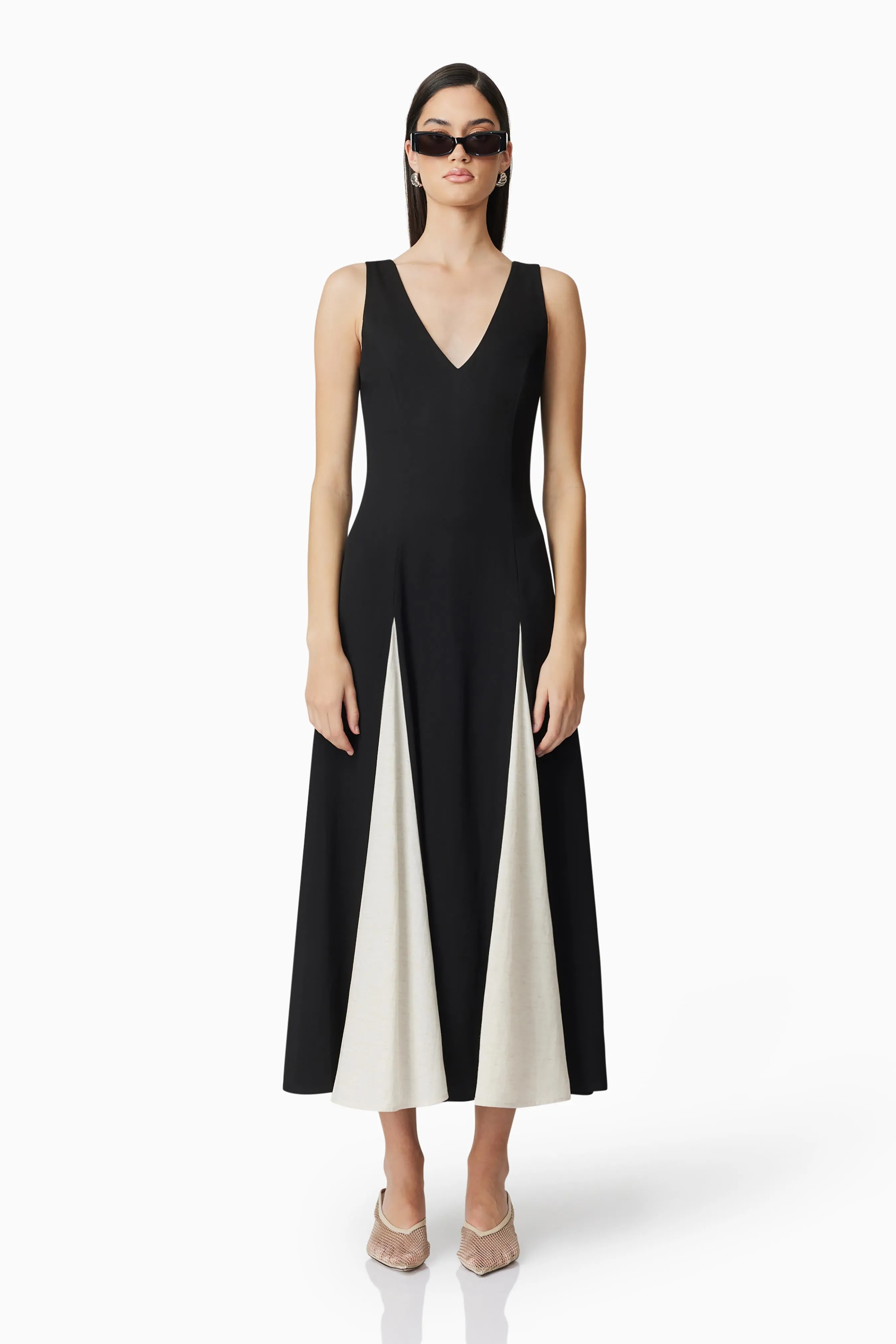 CURAAE Vera Midi Dress In Black & White sold by Elliatt