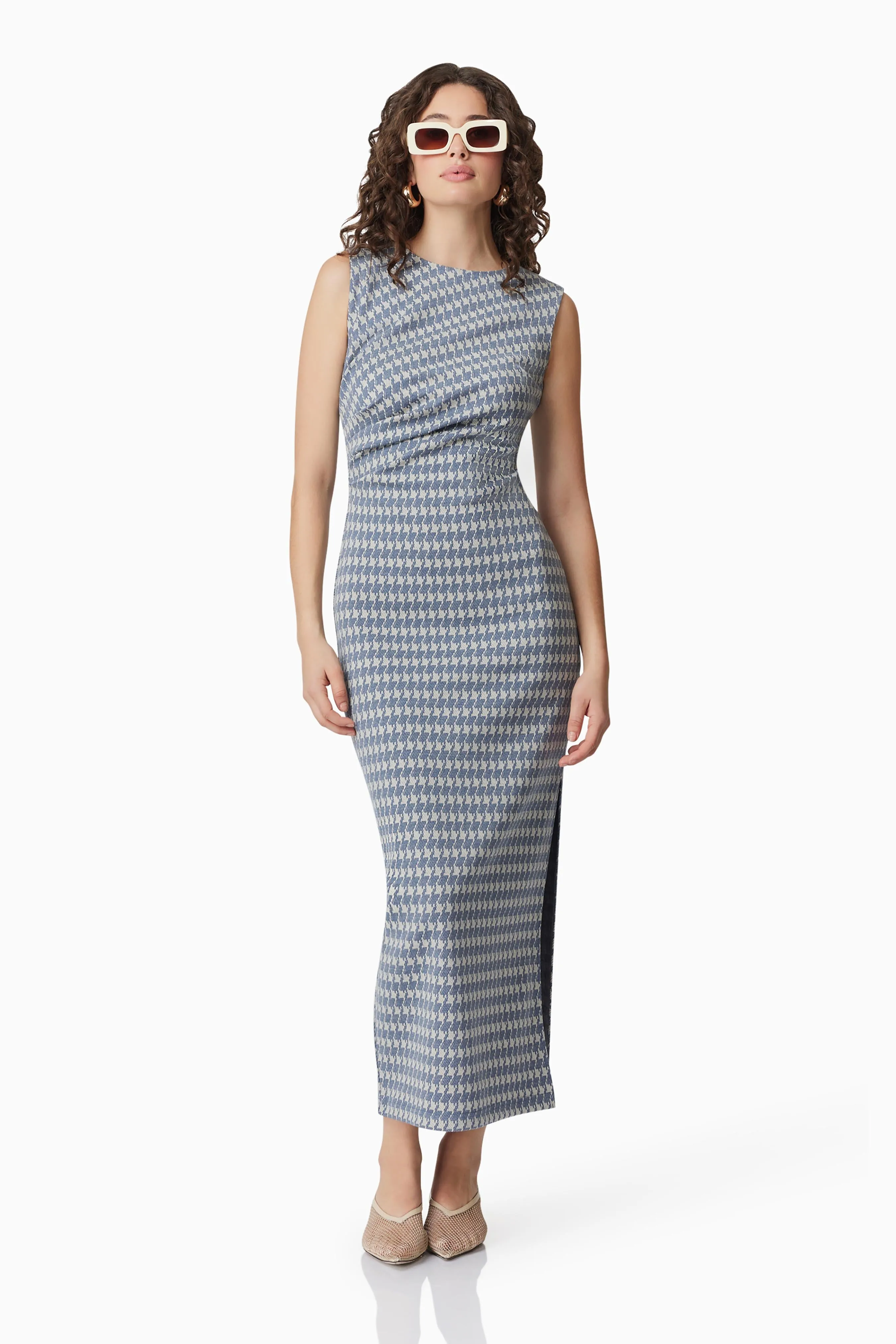 CURAAE Diana Midi Dress In Blue & White sold by Elliatt product image thumbnail 3