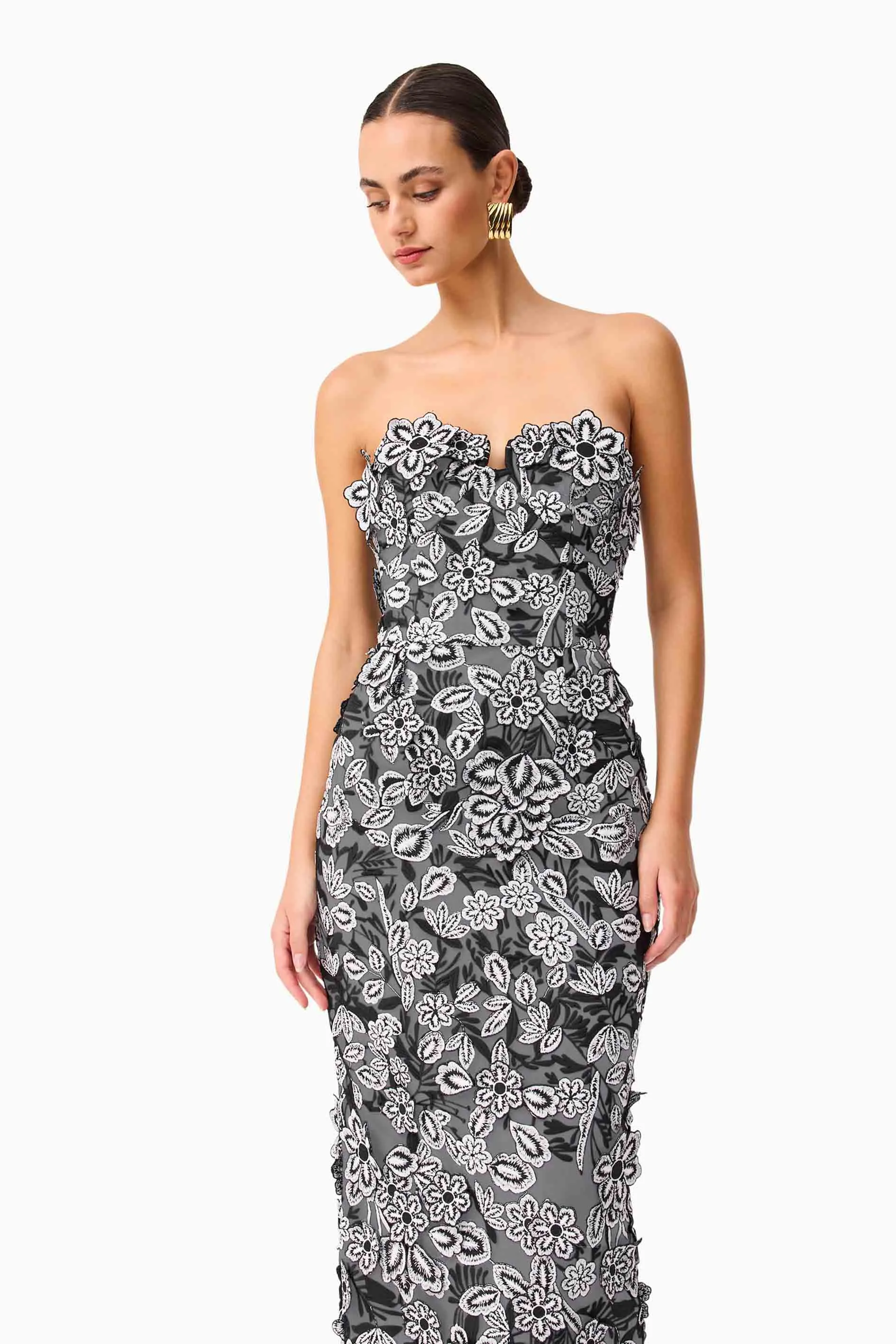 Roseate Strapless Midi Dress in Black sold by Elliatt product image thumbnail 2
