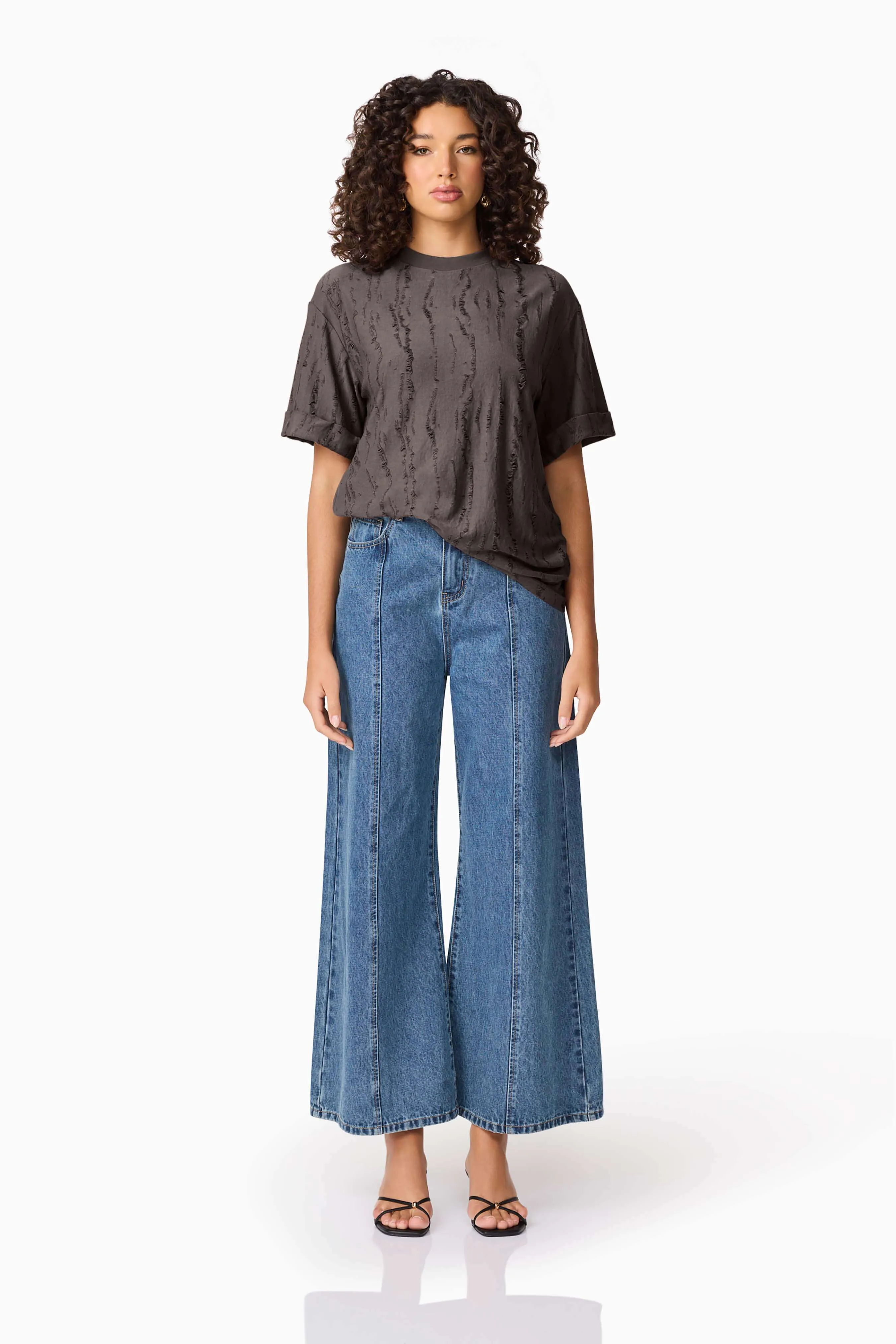 CURAAE Lavania T-Shirt in Grey sold by Elliatt