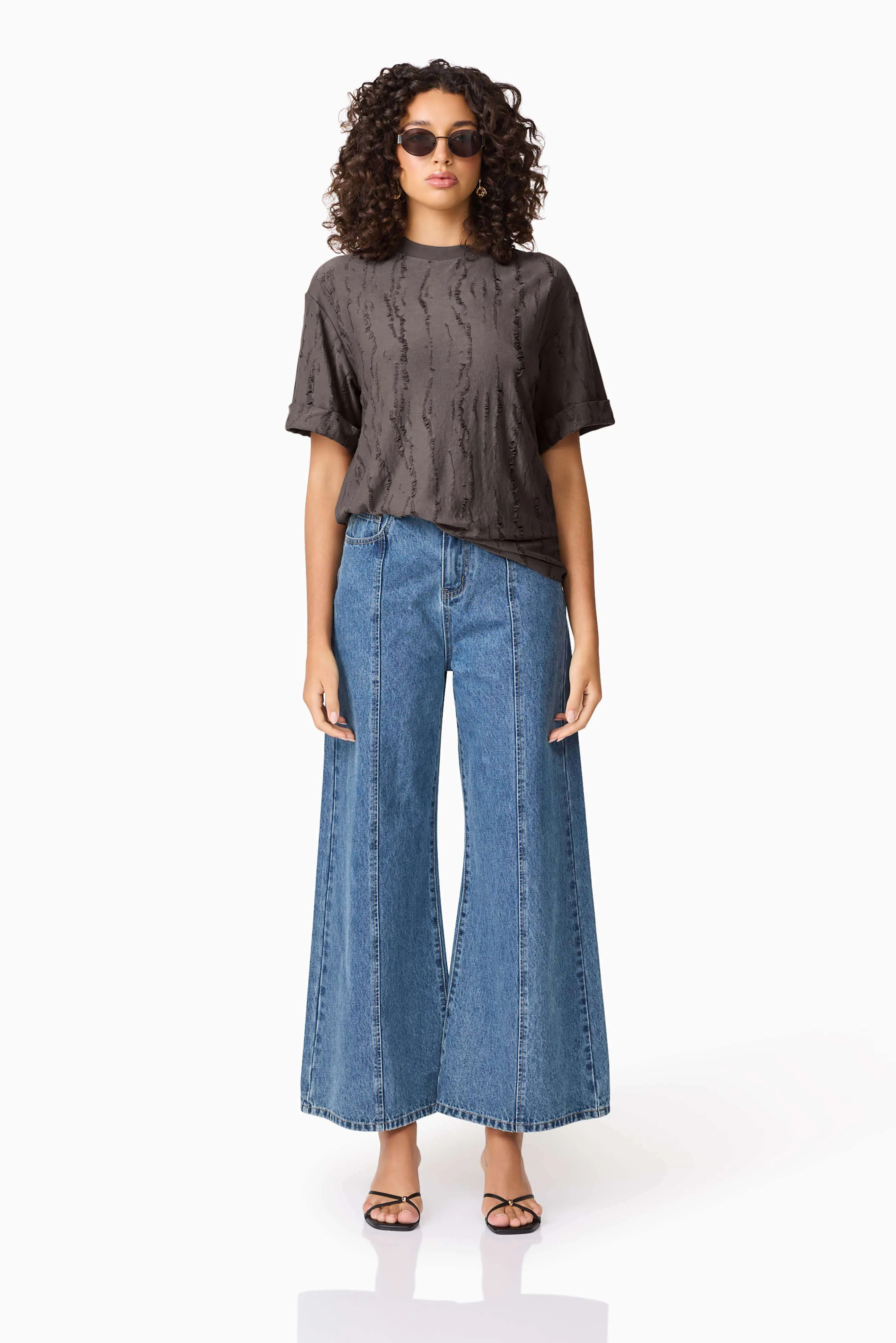 CURAAE Lavania T-Shirt in Grey sold by Elliatt product image thumbnail 4