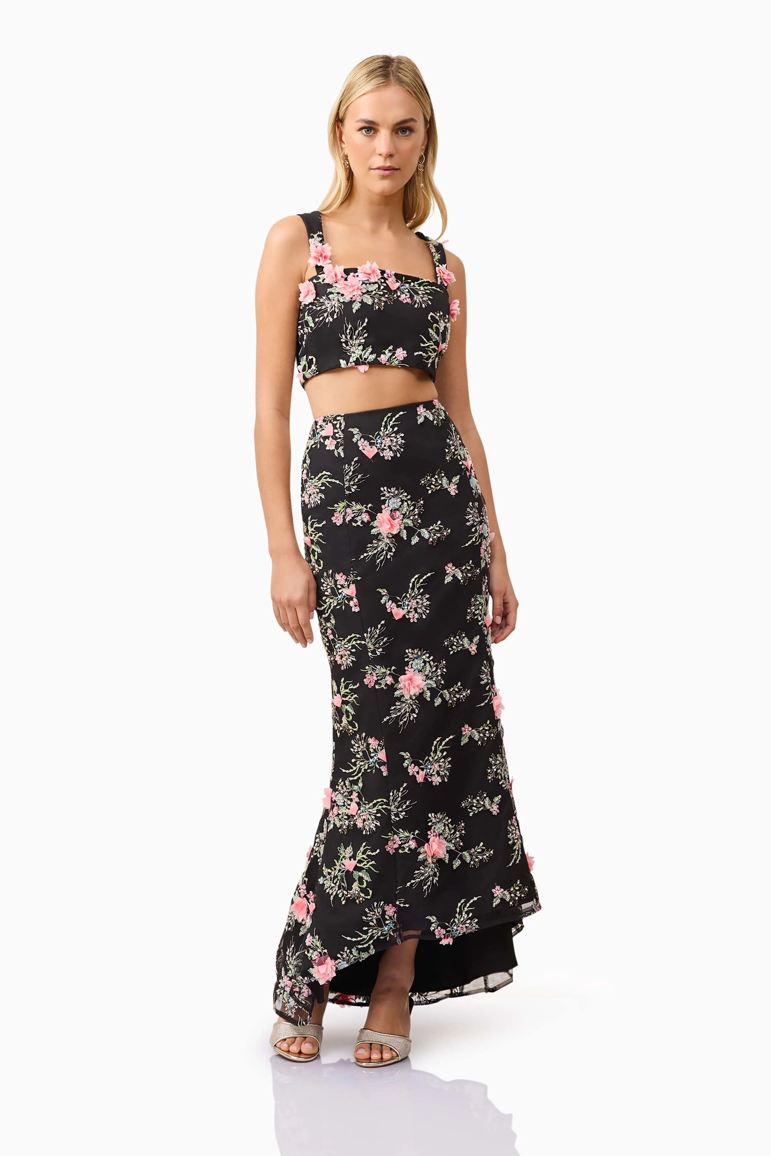 Gaia Floral Set in Black sold by Elliatt product image thumbnail 4