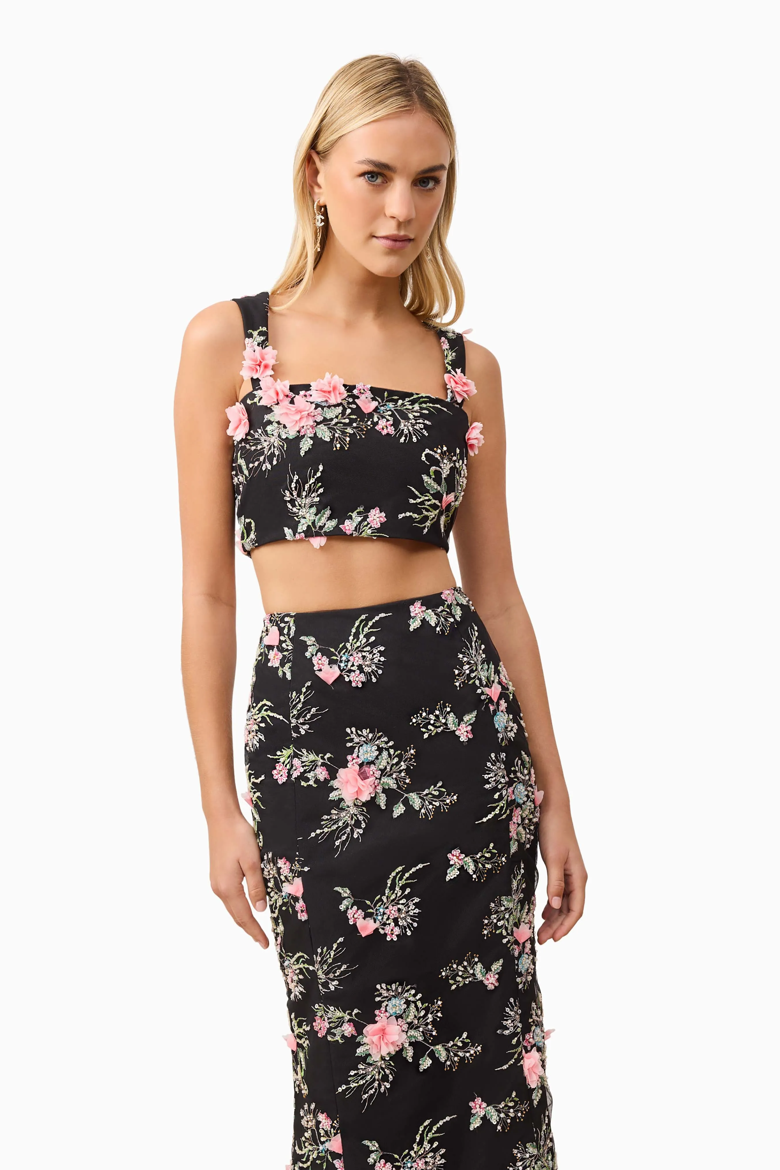 Gaia Floral Set in Black sold by Elliatt product image thumbnail 2