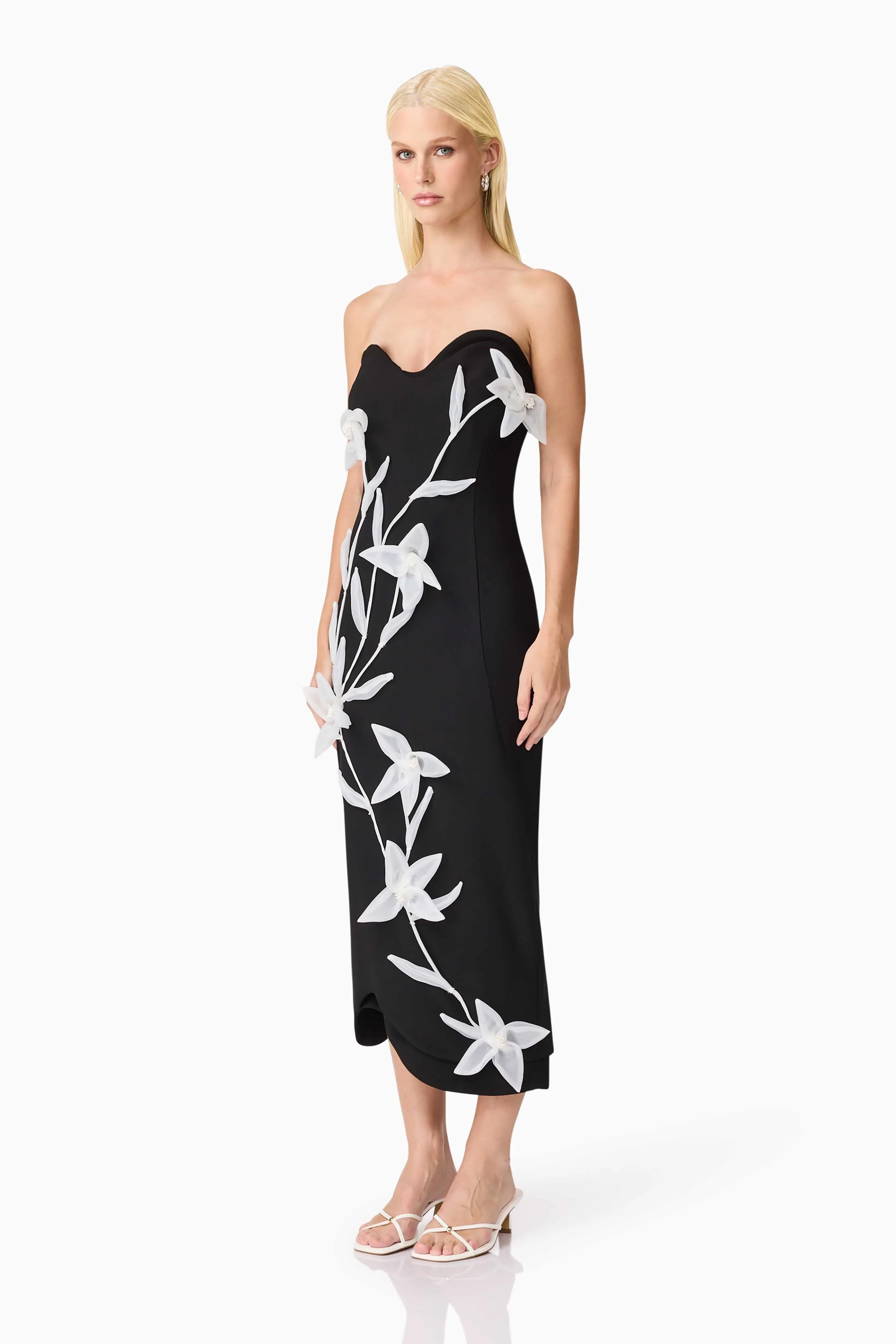 Ilaria Sweetheart Midi Dress in Black sold by Elliatt product image thumbnail 4