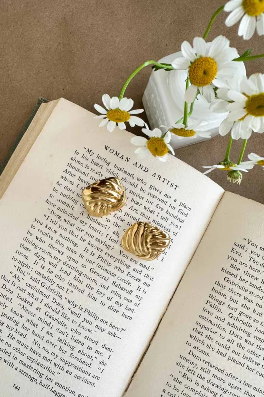 Baguette Earring - Gold made by Emerson Fry