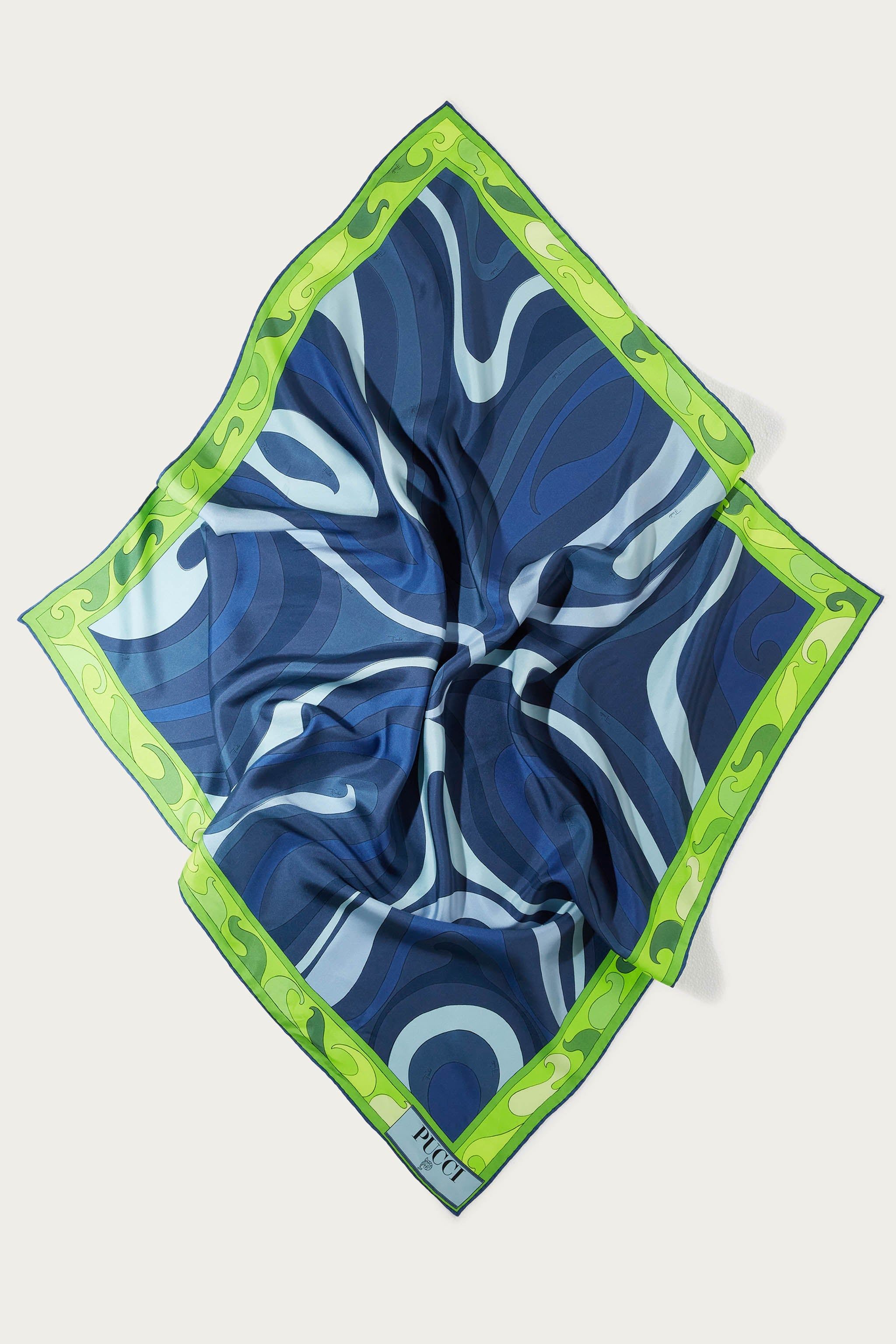 Carré grande in seta con stampa Marmo sold by Emilio Pucci