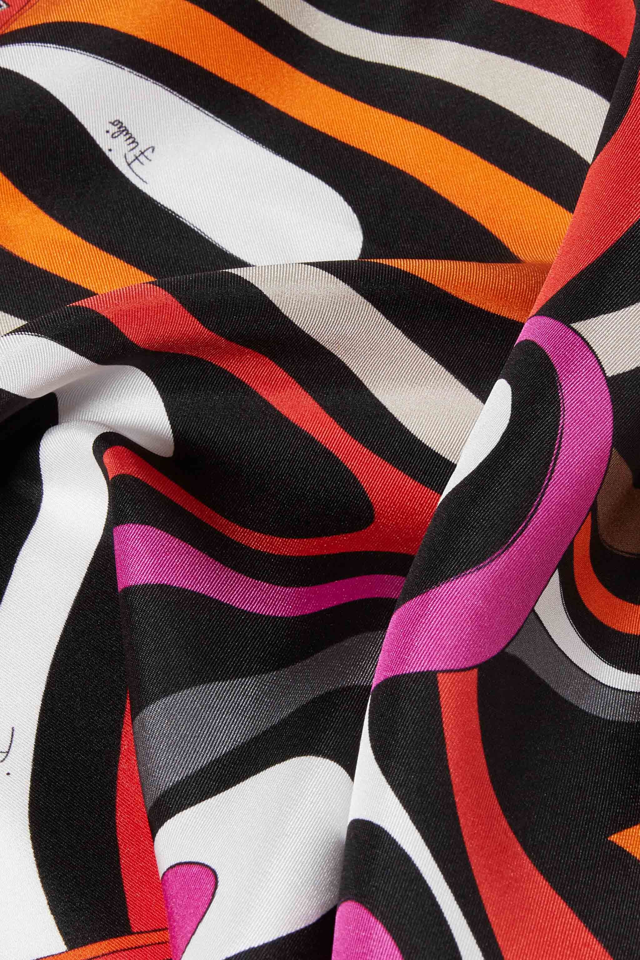 Carré piccolo in seta con stampa Marmo sold by Emilio Pucci product image thumbnail 4