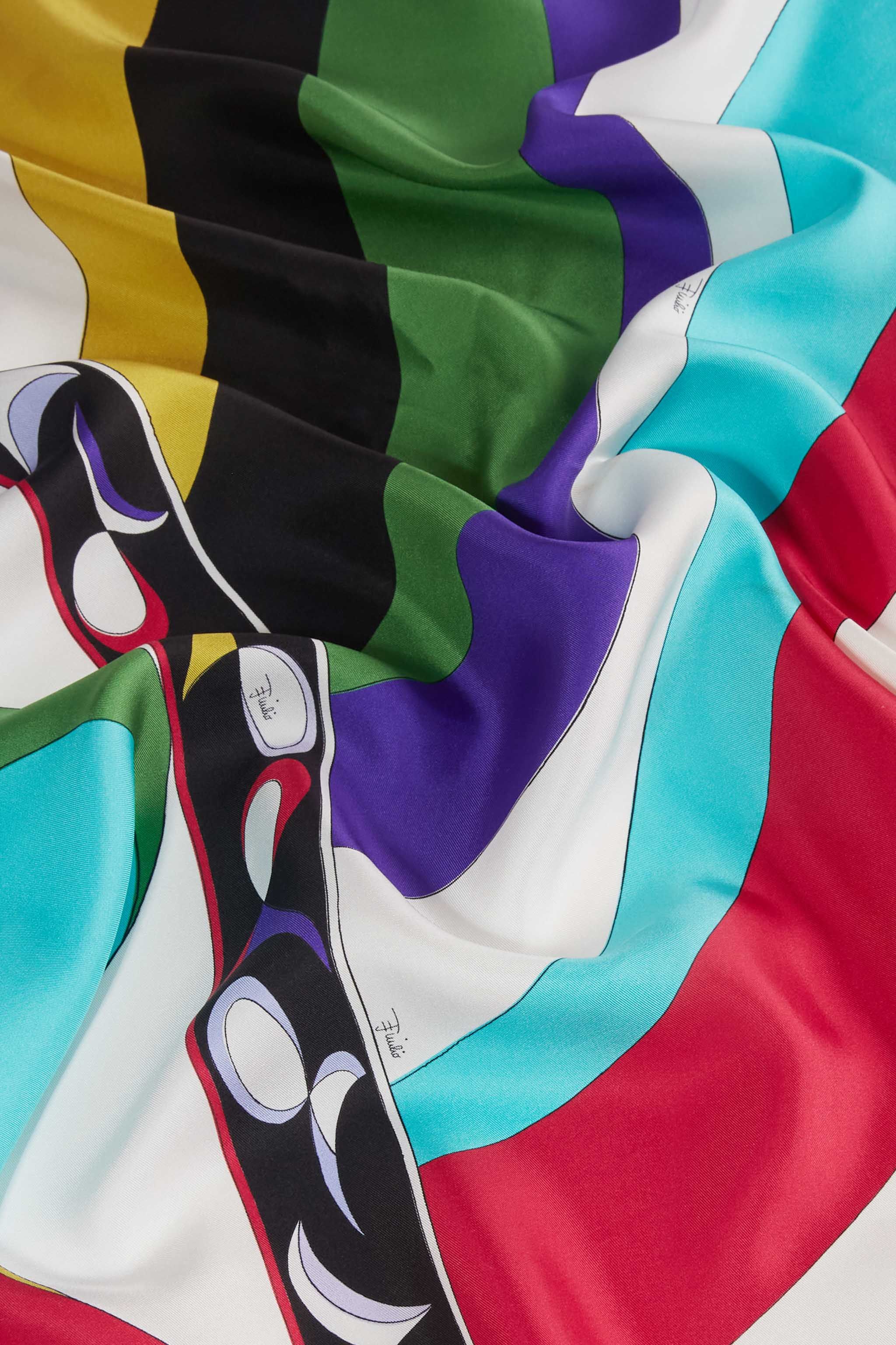 Carré grande in seta con stampa Pesci sold by Emilio Pucci product image thumbnail 4