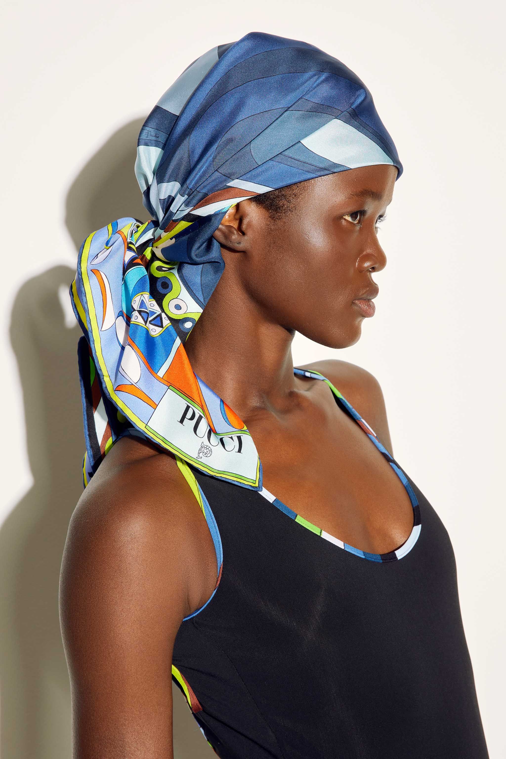 Carré grande in seta con stampe patchwork sold by Emilio Pucci product image thumbnail 2