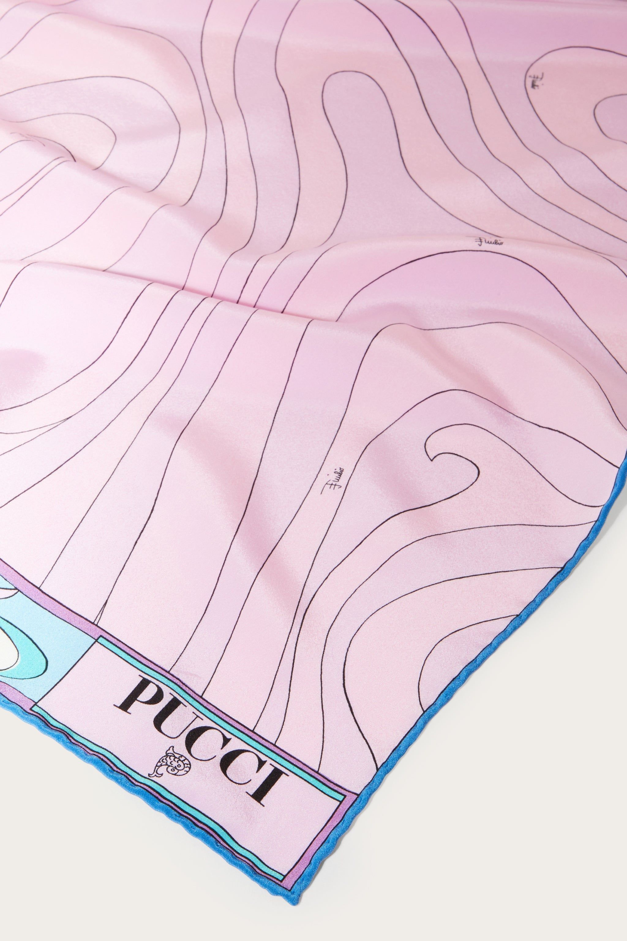 Hijab in seta con stampe Marmo e Pesci sold by Emilio Pucci product image thumbnail 2