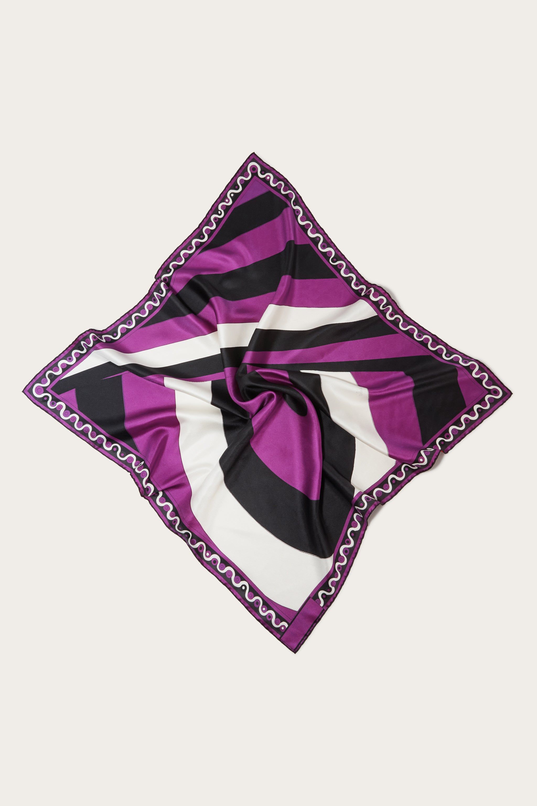 Carré grande in seta con stampa Iride sold by Emilio Pucci product image thumbnail 5