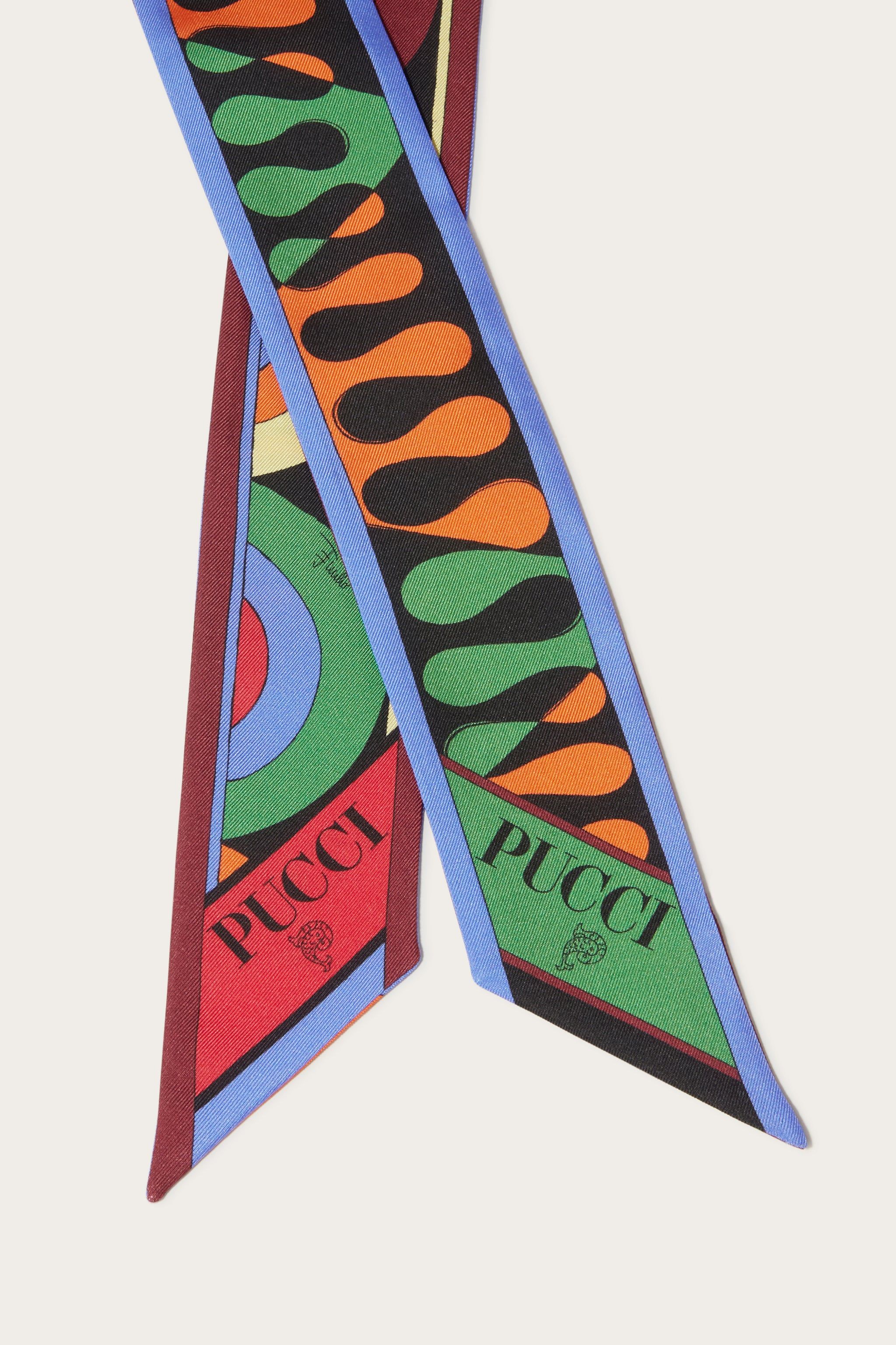 Foulard in seta con stampe Onde e Leocorno sold by Emilio Pucci product image thumbnail 2