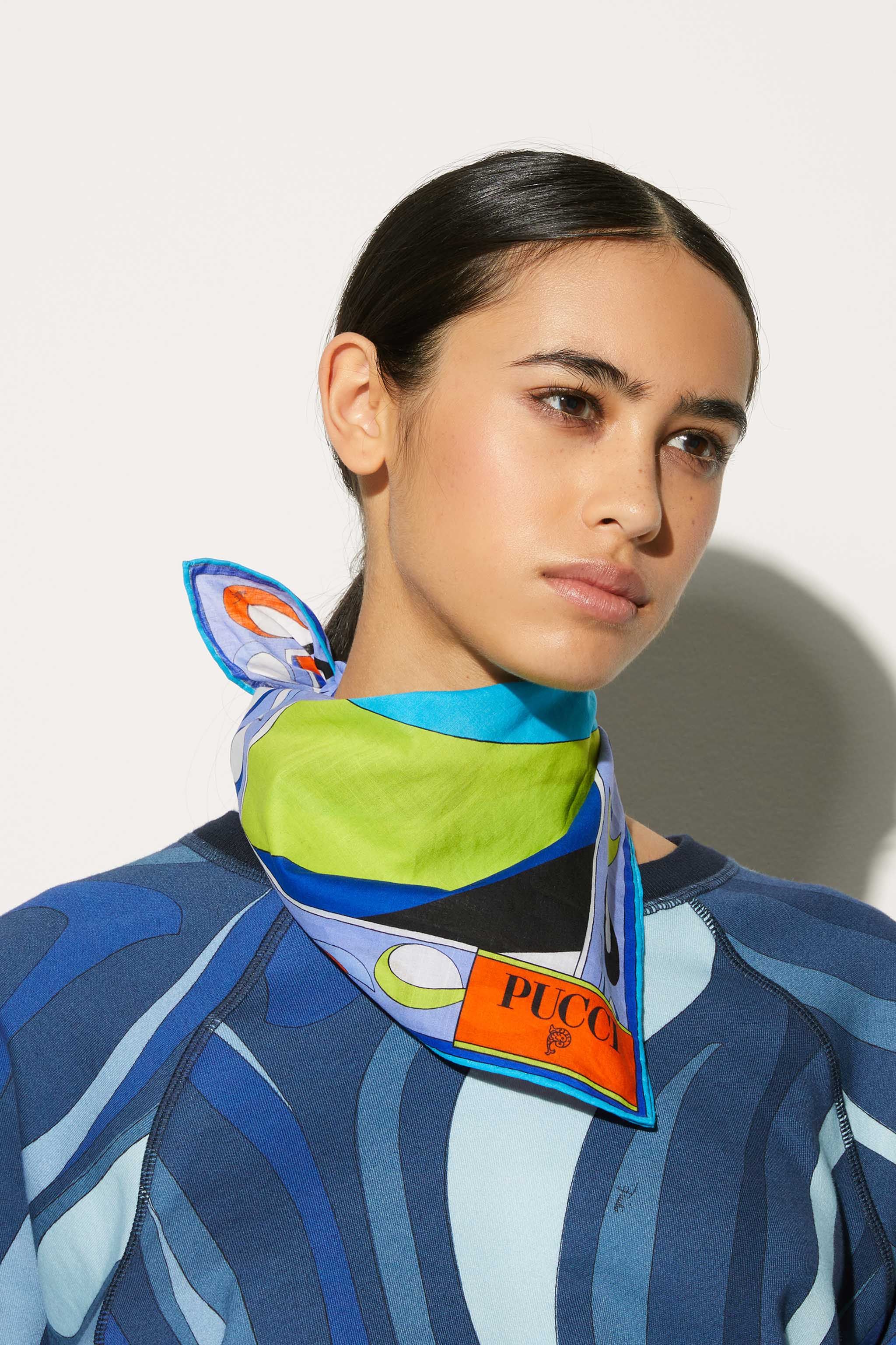 Carré piccolo con stampa Pesci sold by Emilio Pucci product image thumbnail 2