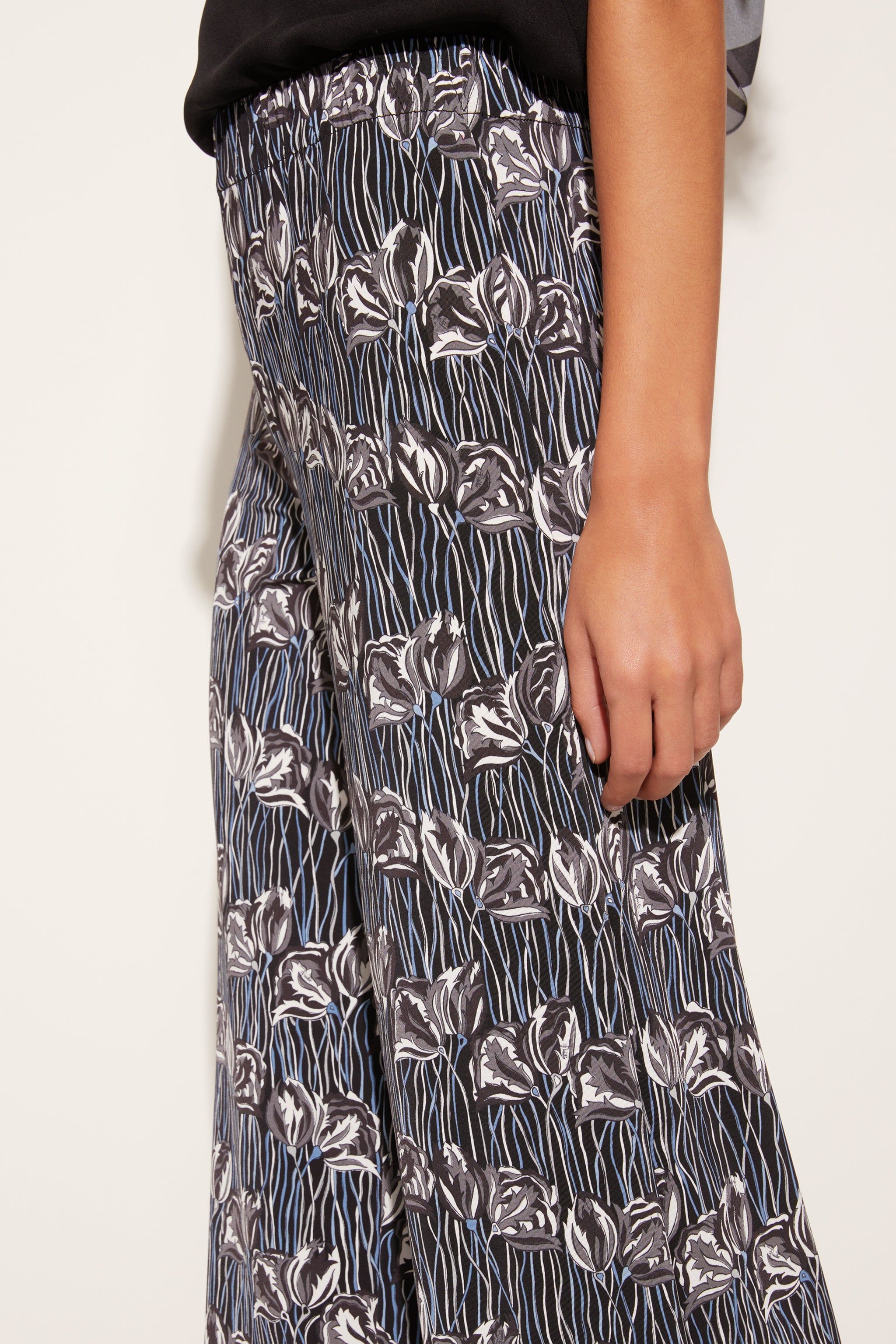 Pantaloni con stampa Fior di Loto sold by Emilio Pucci product image thumbnail 5