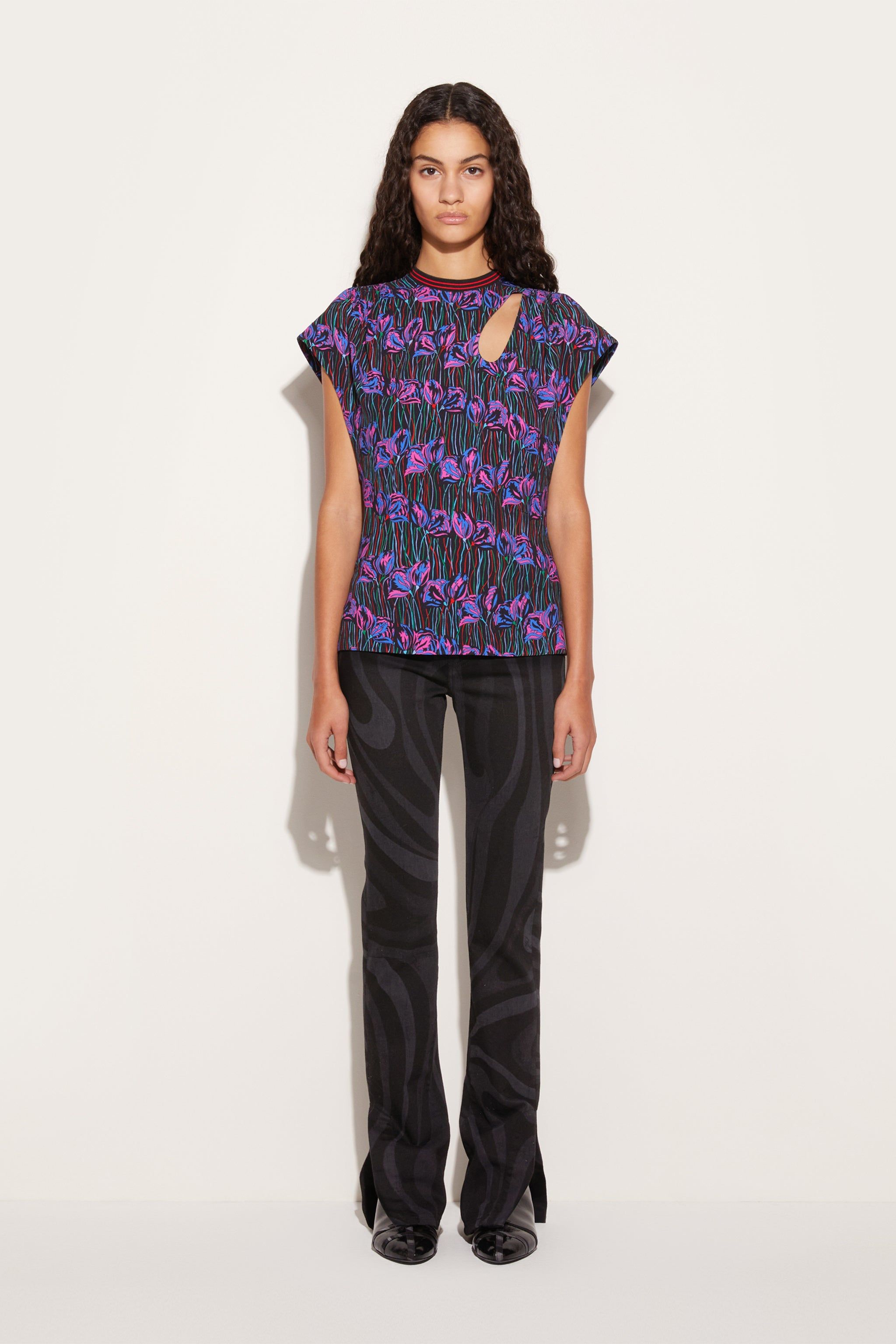 Top con stampa Fior di Loto e cut-out sold by Emilio Pucci product image thumbnail 2