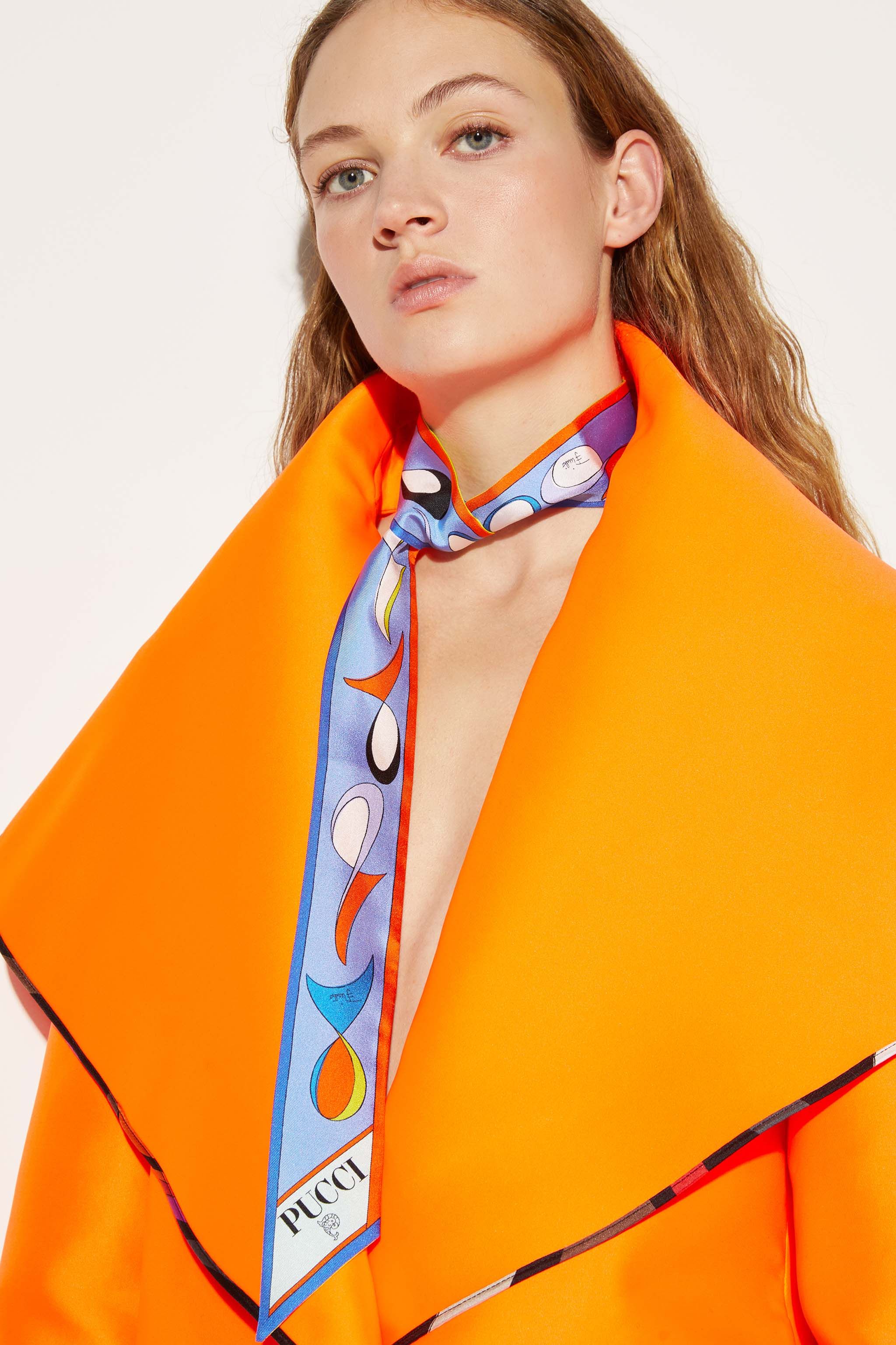 Foulard in seta con stampa Pesci sold by Emilio Pucci product image thumbnail 2