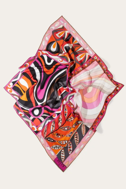 Carré grande in seta con stampe patchwork sold by Emilio Pucci