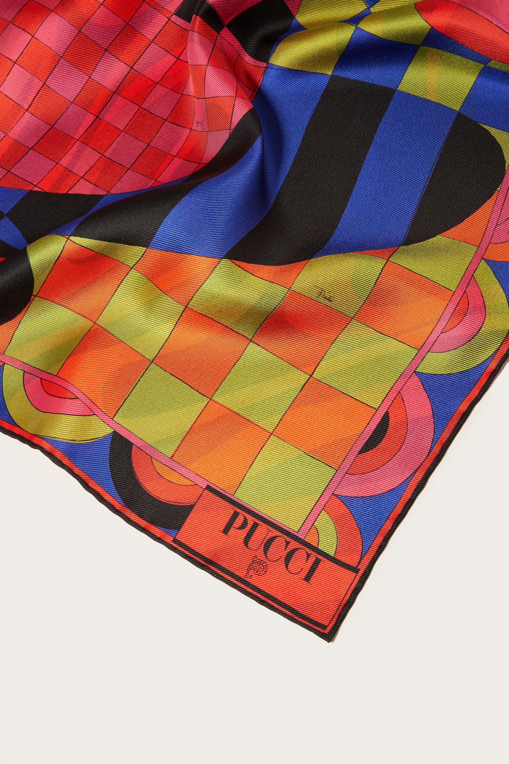 Carré grande in seta con stampe Giardino e Marmo sold by Emilio Pucci product image thumbnail 2