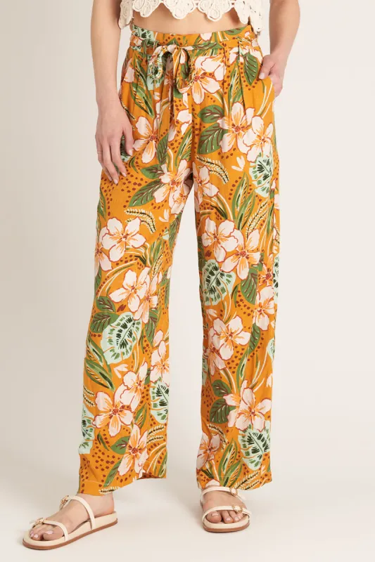 Slice Of Sun Belted Pants sold by En Creme