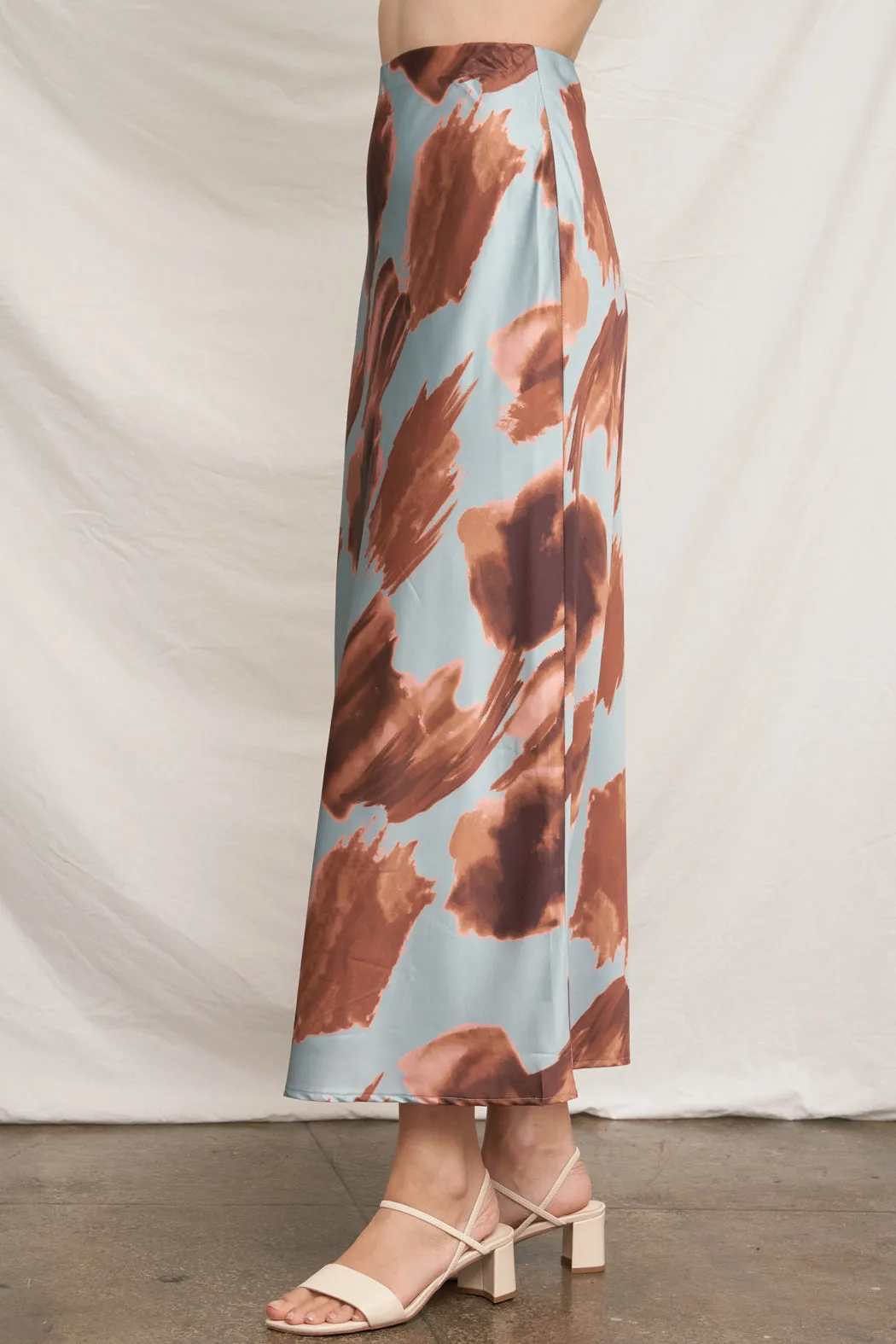 Rococo Floral Maxi Skirt sold by En Creme product image thumbnail 5