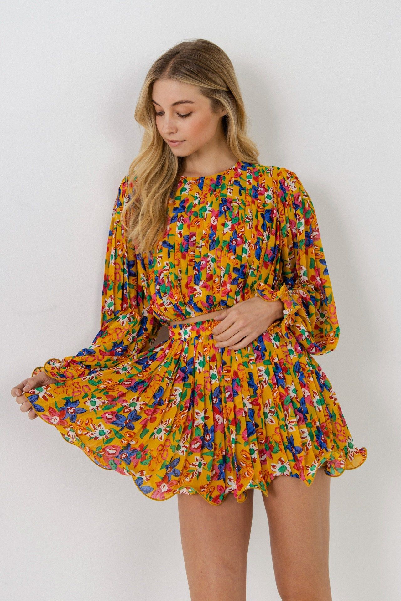 Floral Pleated Blouson Crop Top sold by Endless Rose product image thumbnail 5