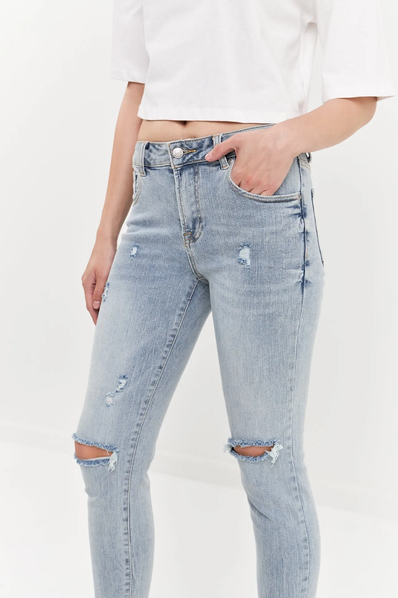 Mid Rise Distressed Ankle Skinny Jeans sold by Endless Rose product image thumbnail 4