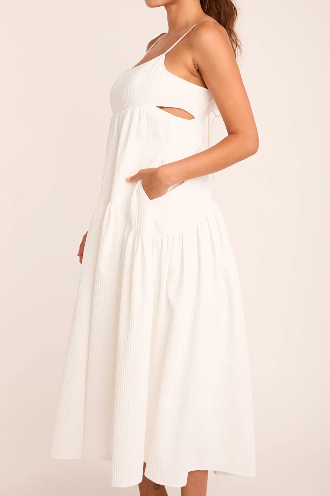 Evelyn Sleeveless Textured Cutout Maxi Dress sold by Endless Rose product image thumbnail 2