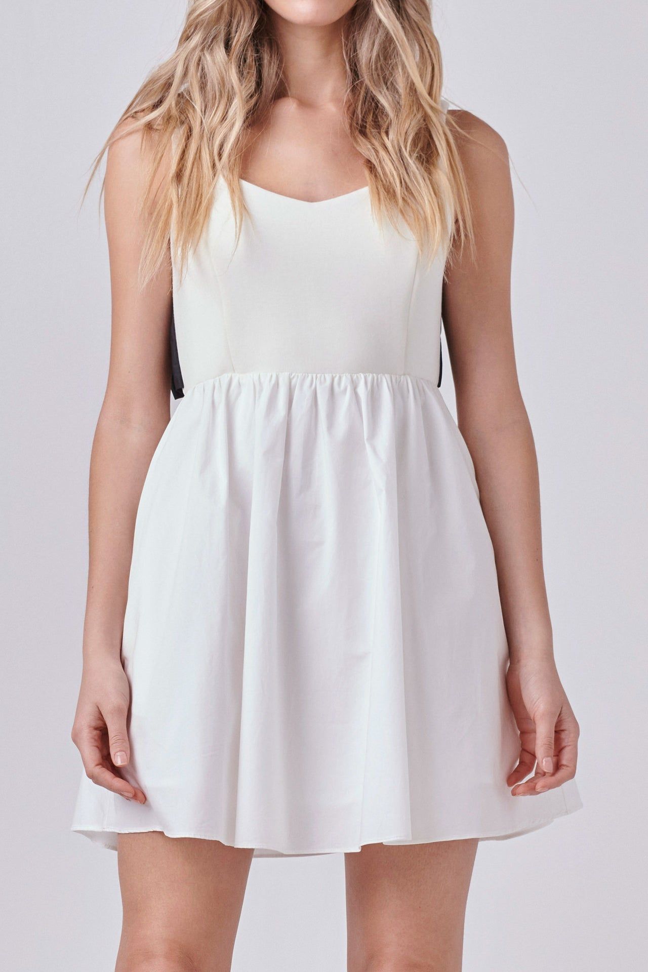 Back Bow Contrast Dress sold by Endless Rose product image thumbnail 2