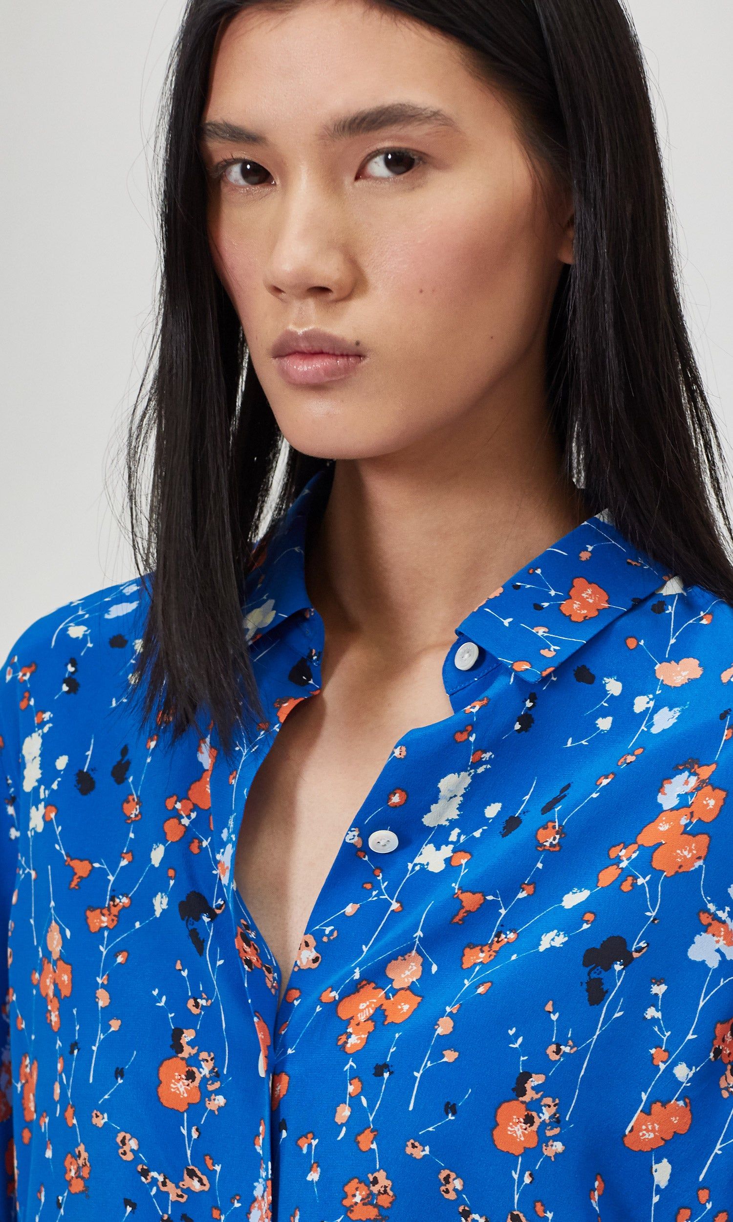 ESSENTIAL SILK SHIRT sold by Equipment product image thumbnail 2