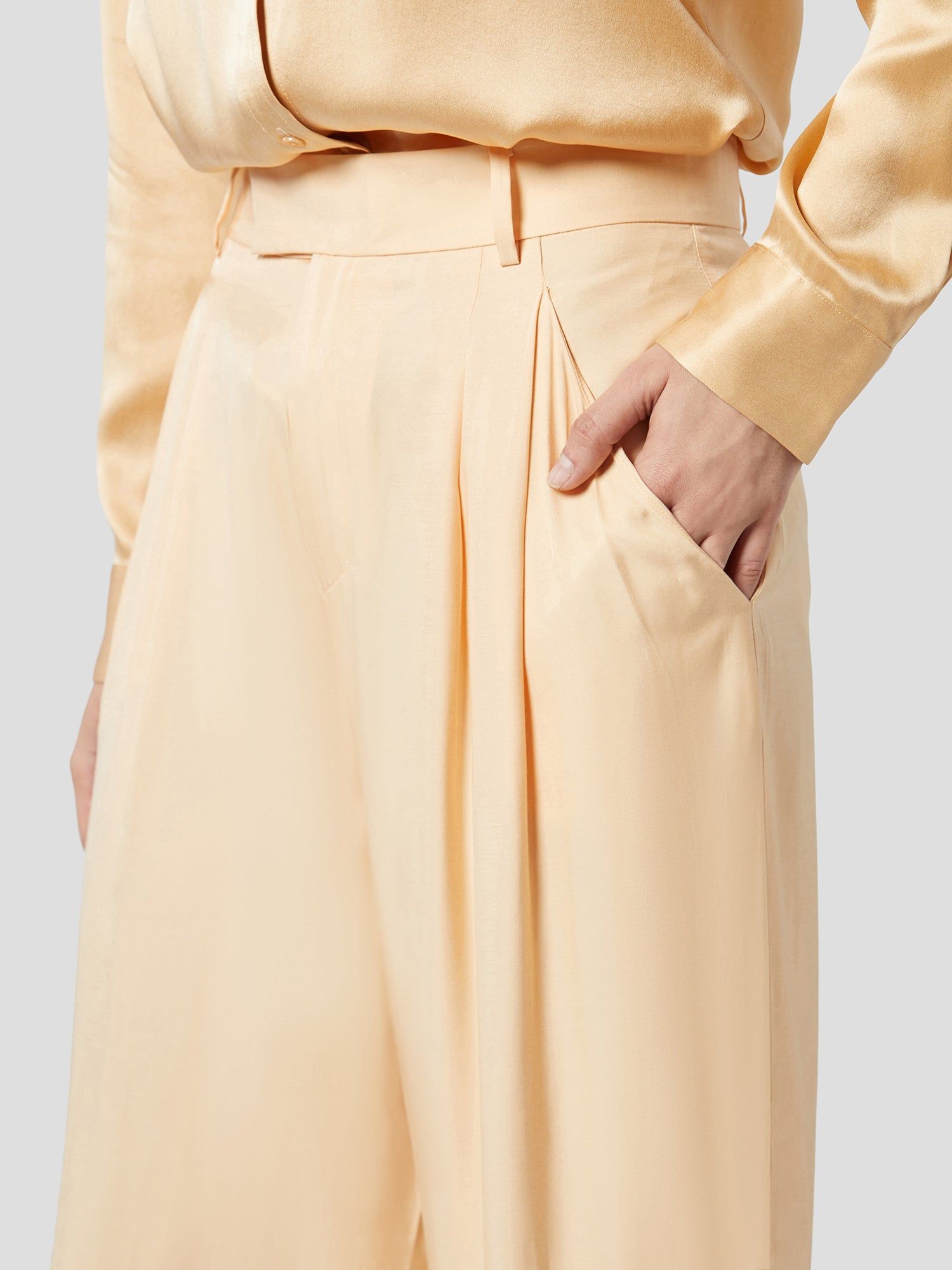 HOLLIE TROUSER sold by Equipment product image thumbnail 3