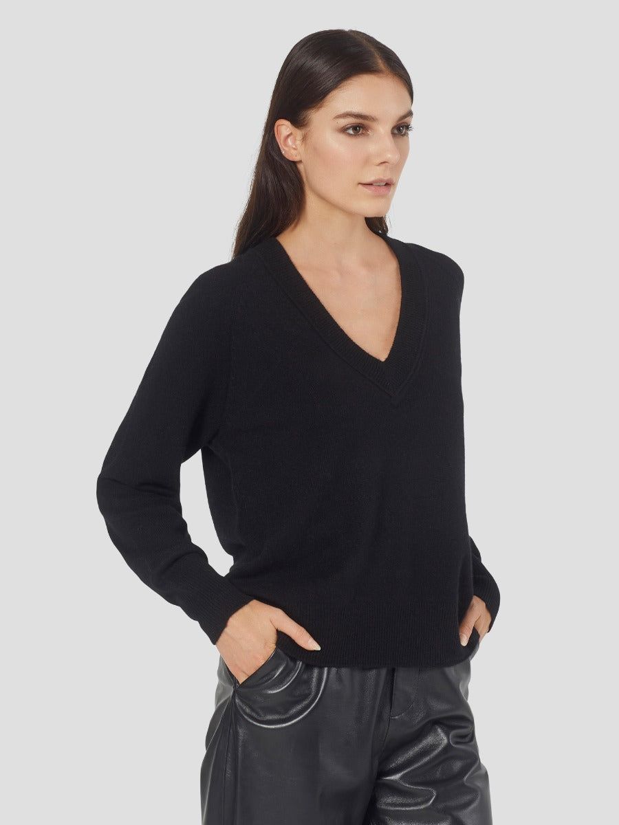 Madalene V-Neck Cashmere Sweater sold by Equipment product image thumbnail 3