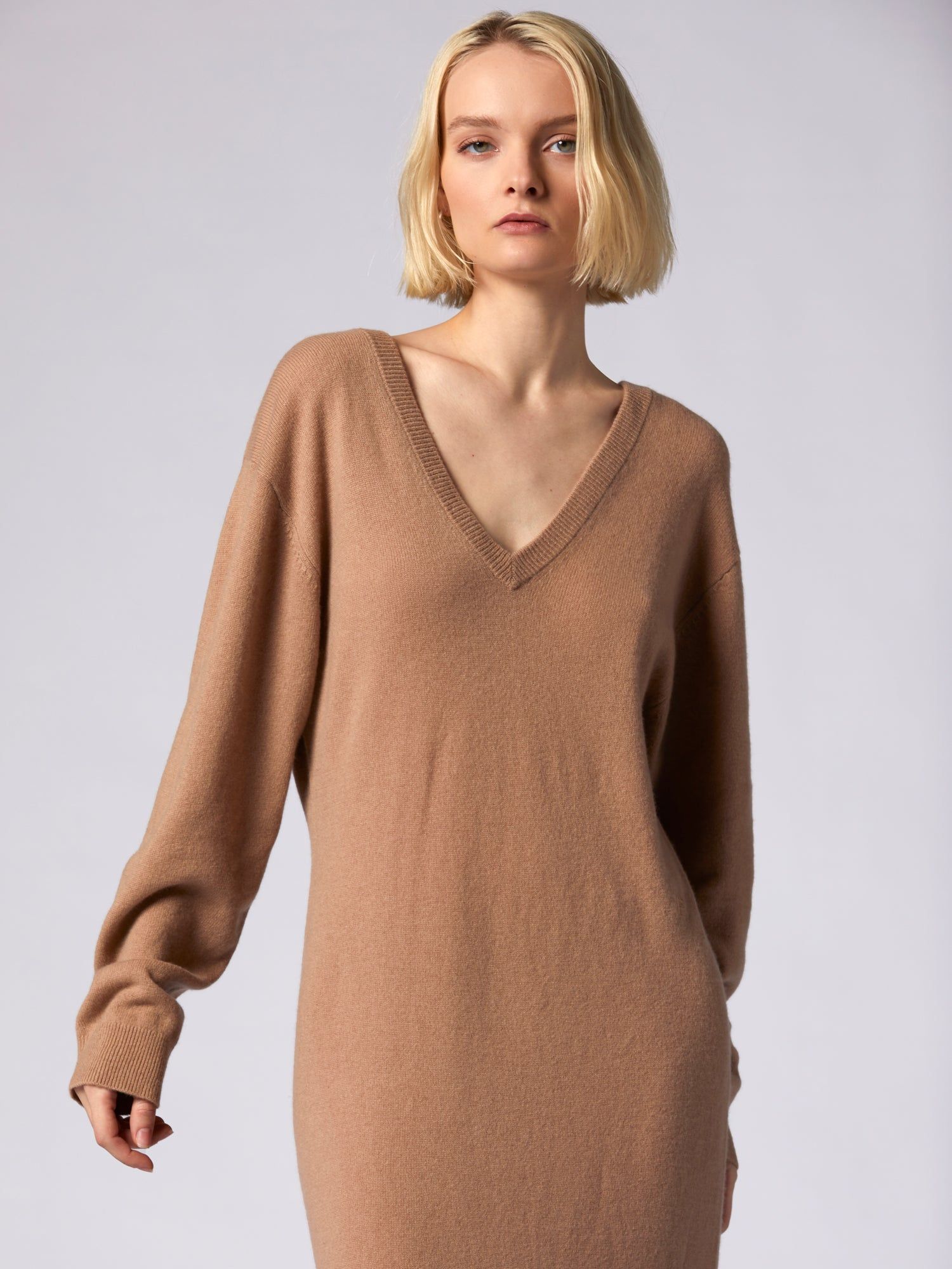 Jeannie Cashmere Midi Dress sold by Equipment product image thumbnail 4