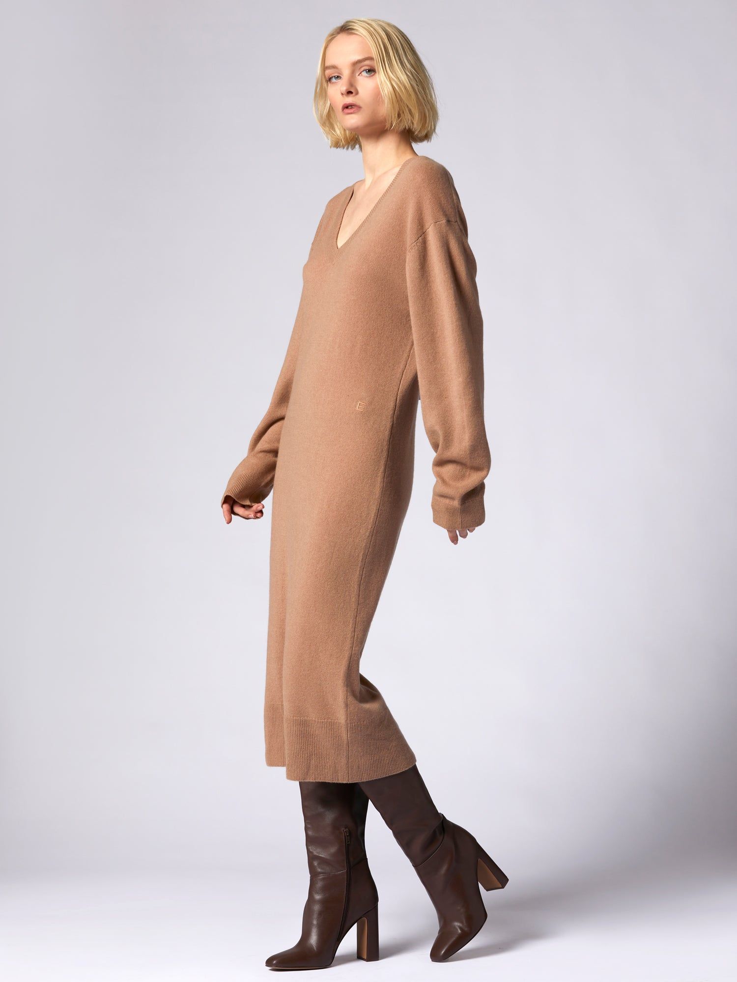 Jeannie Cashmere Midi Dress sold by Equipment product image thumbnail 5