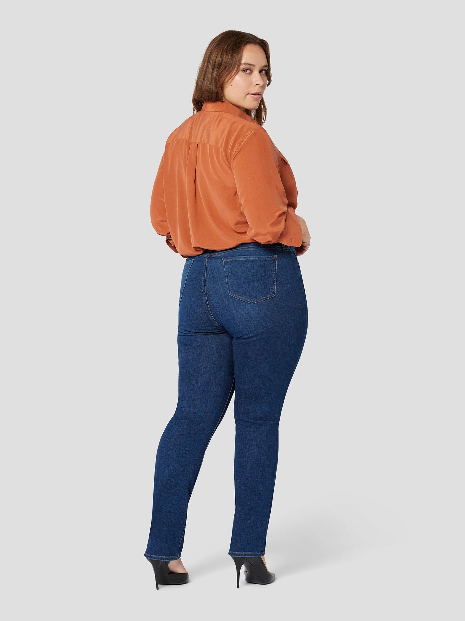 SLIM SIGNATURE SILK SHIRT sold by Equipment product image thumbnail 9